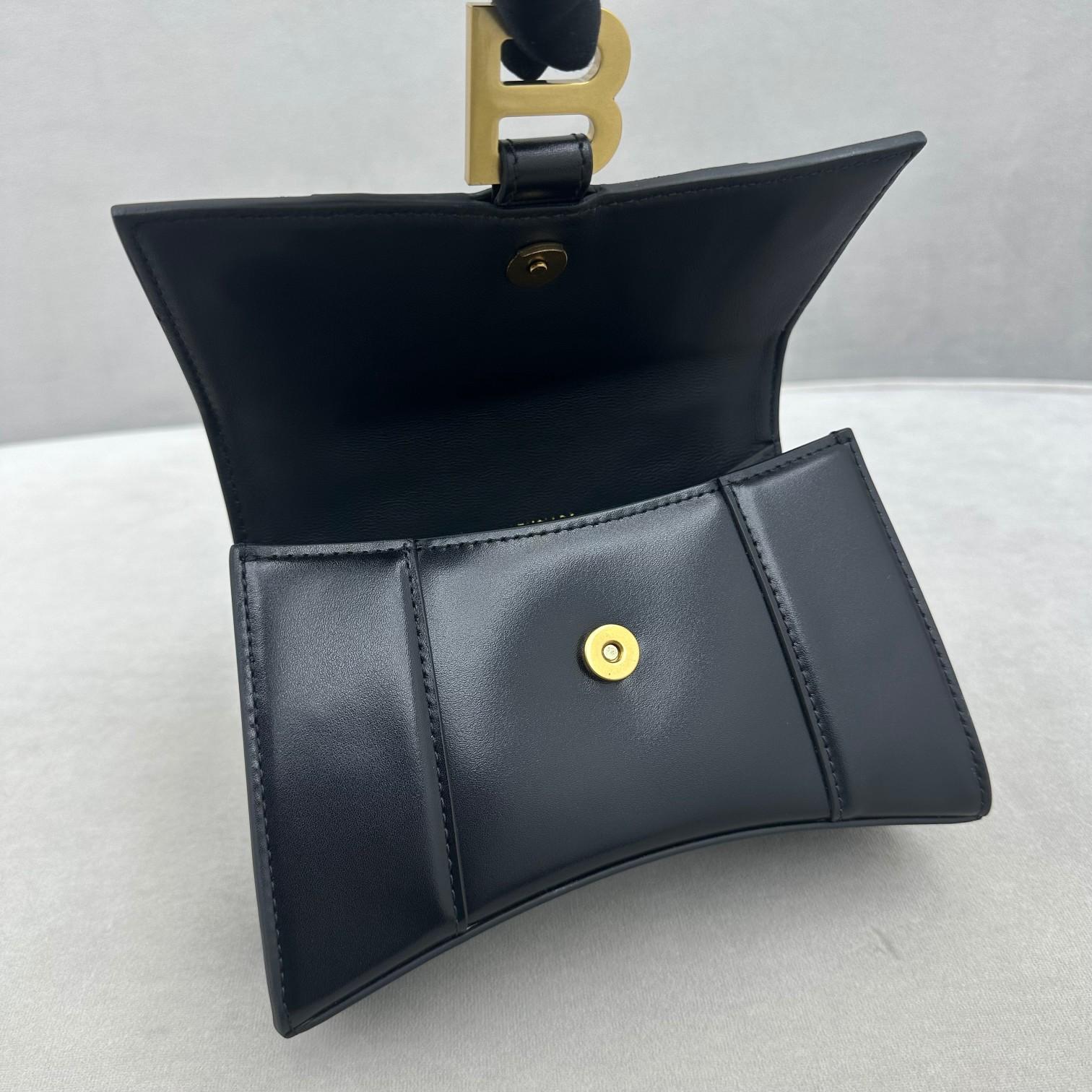 Balenciaga Hourglass Small Handbag In Black (19x8x21cm) - 