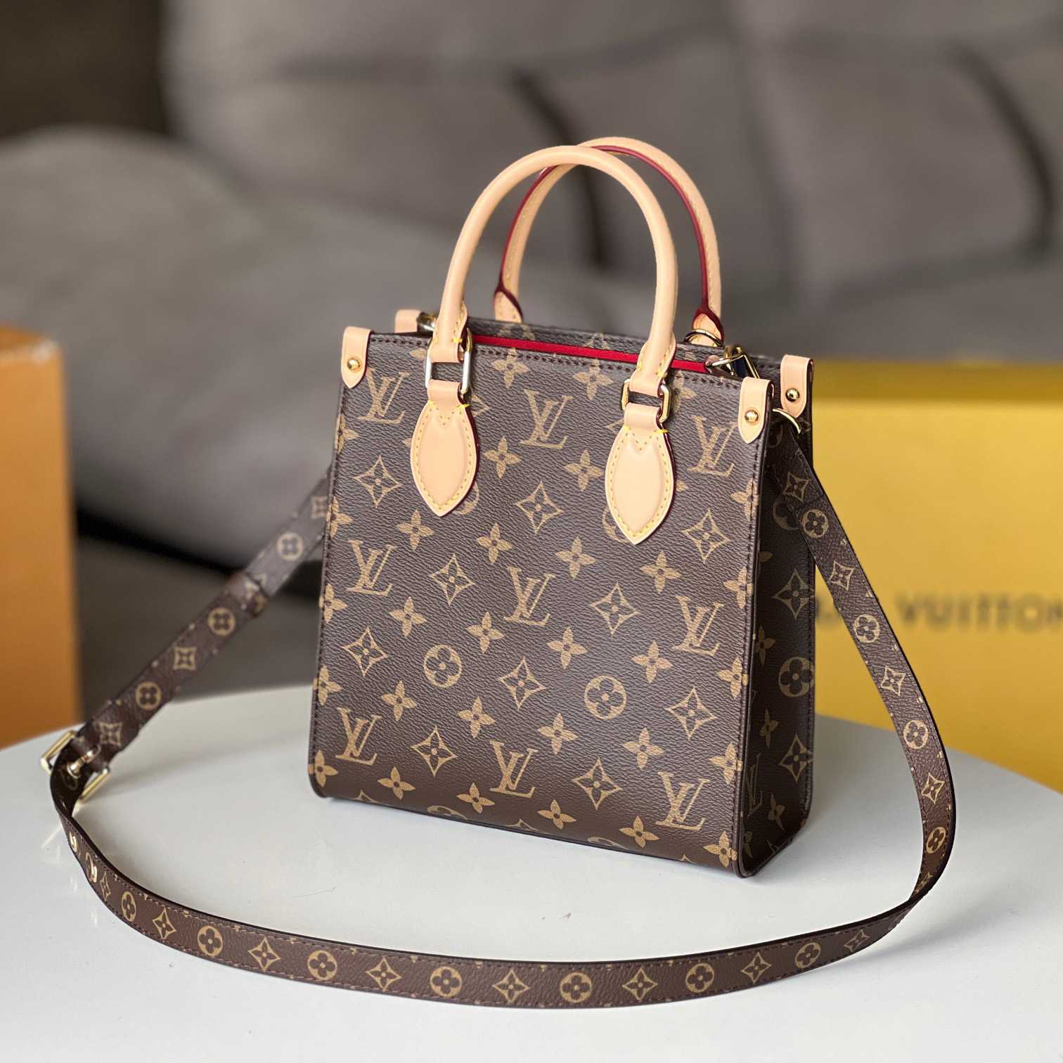 Louis Vuitton Sac Plat BB (21.5x22x9cm)M46265 - DesignerGu