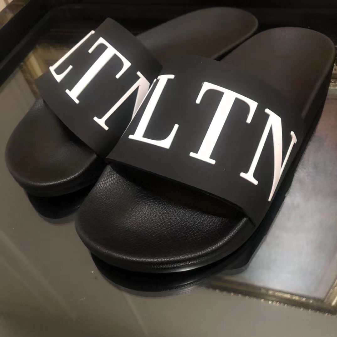 Valenti Garavani Vltn Slider Sandal - DesignerGu