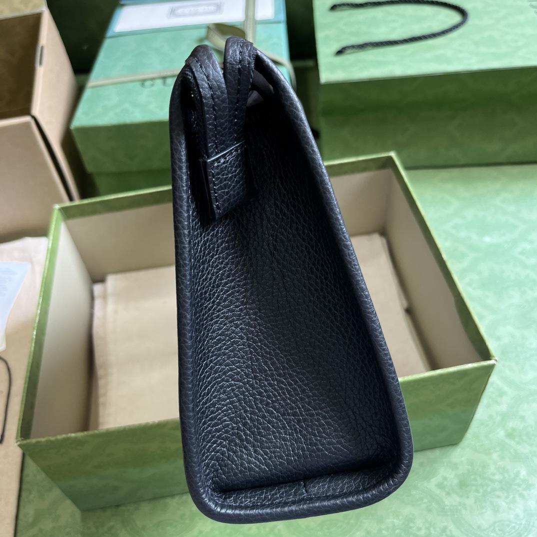 Gucci Jumbo GG Pouch (28.5x 18x 9cm) - 