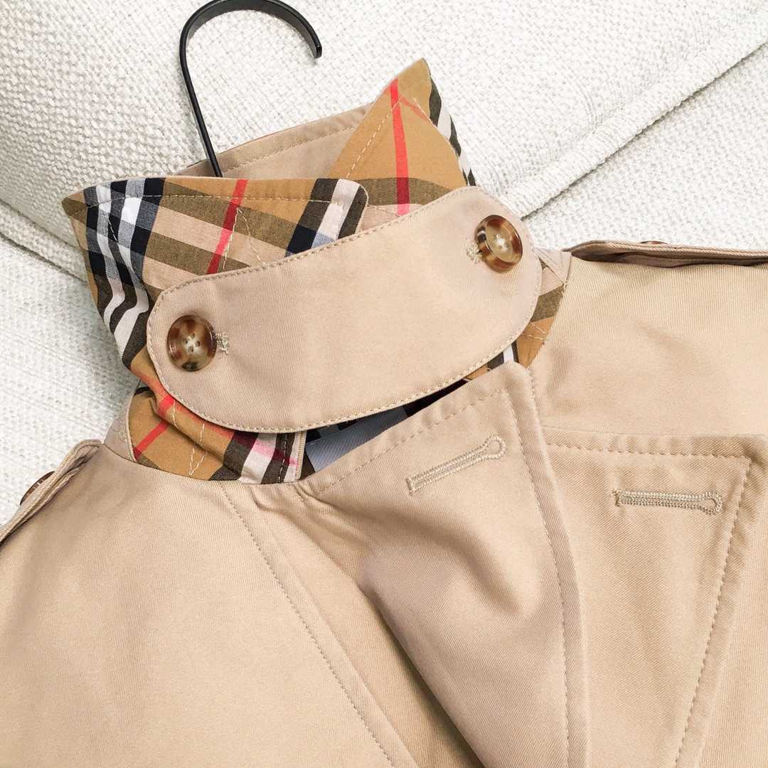 Burberry The Long Chelsea Heritage Trench Coat - DesignerGu