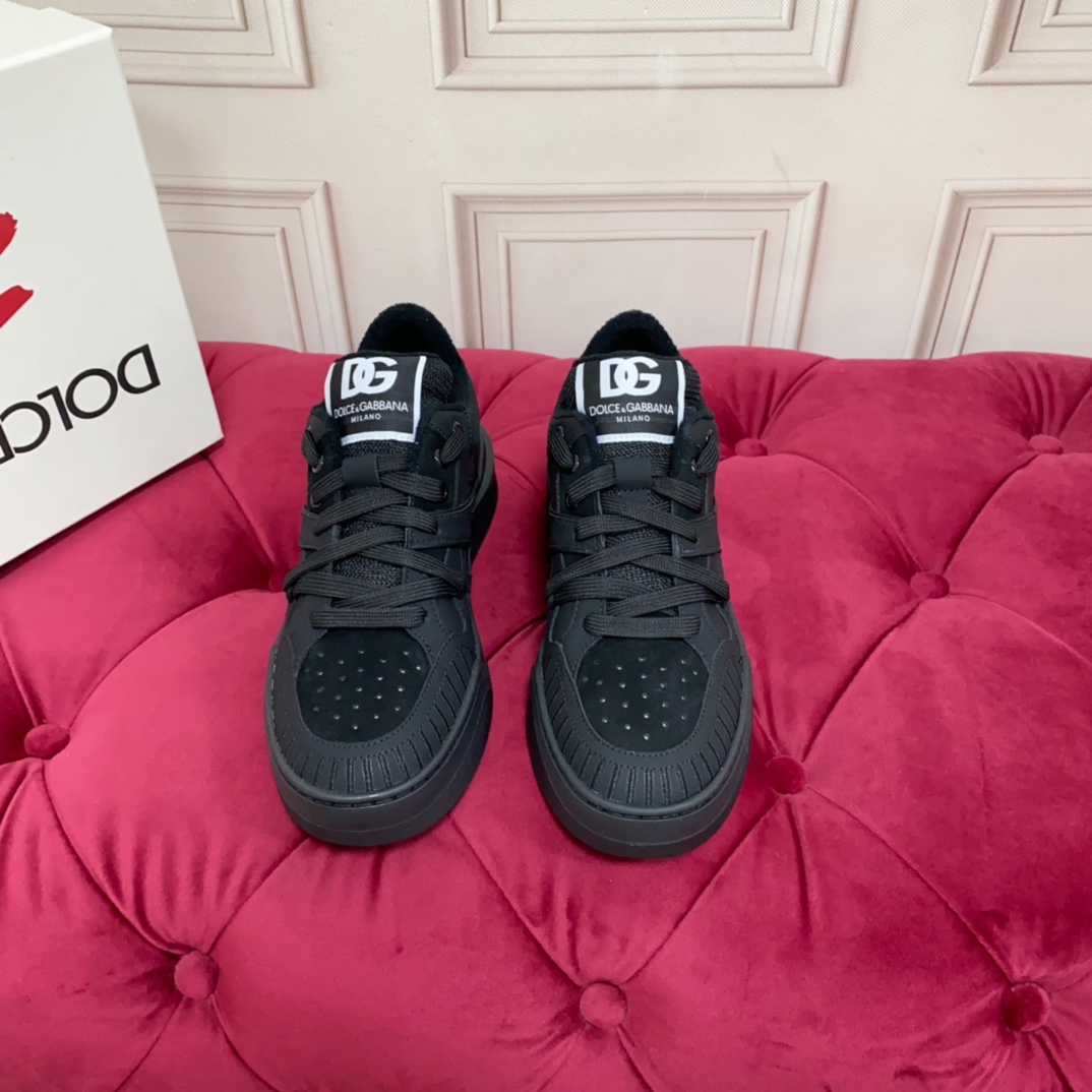 Dolce & Gabbana Mixed-material New Roma Sneakers - 