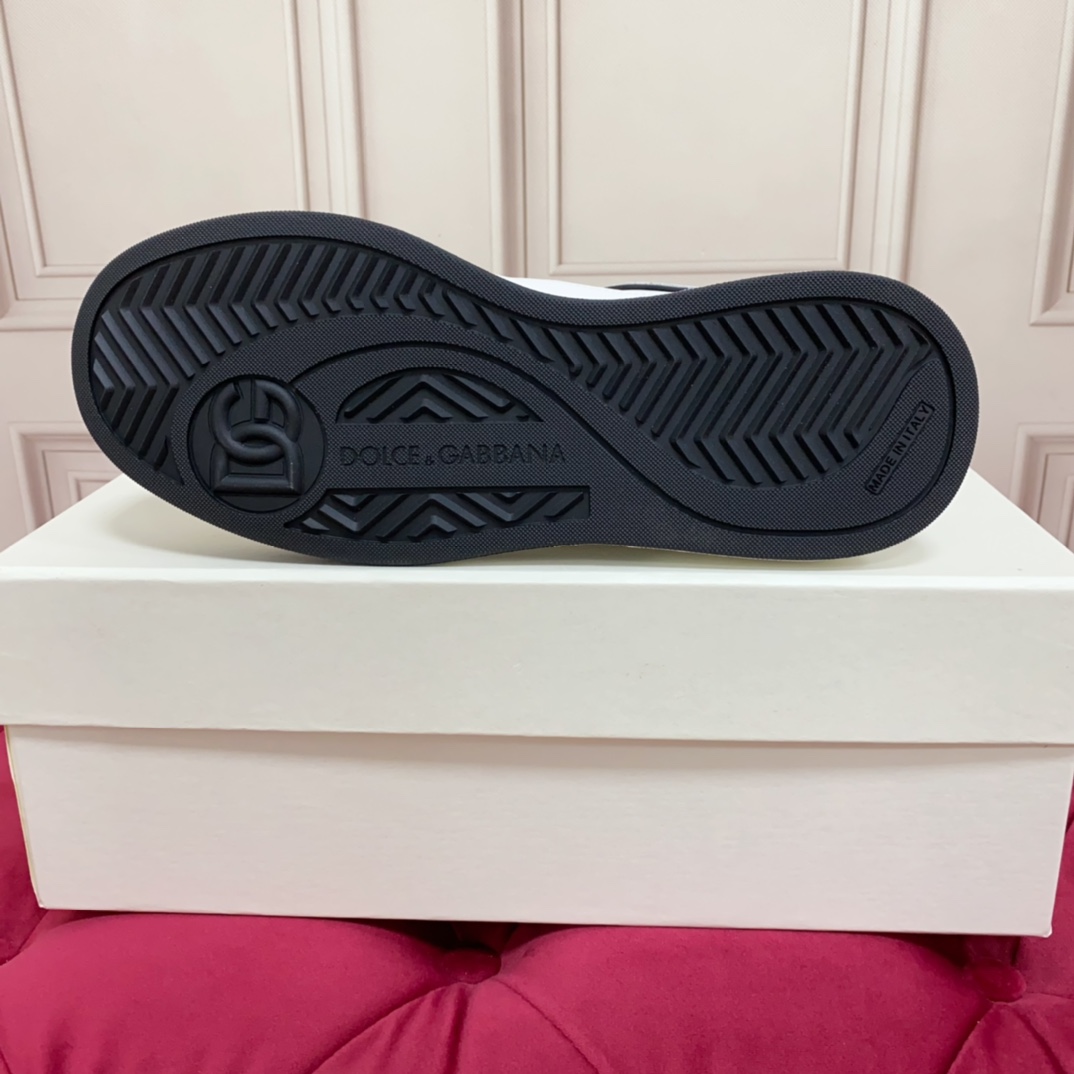 Dolce & Gabbana New Roma Sneakers - DesignerGu