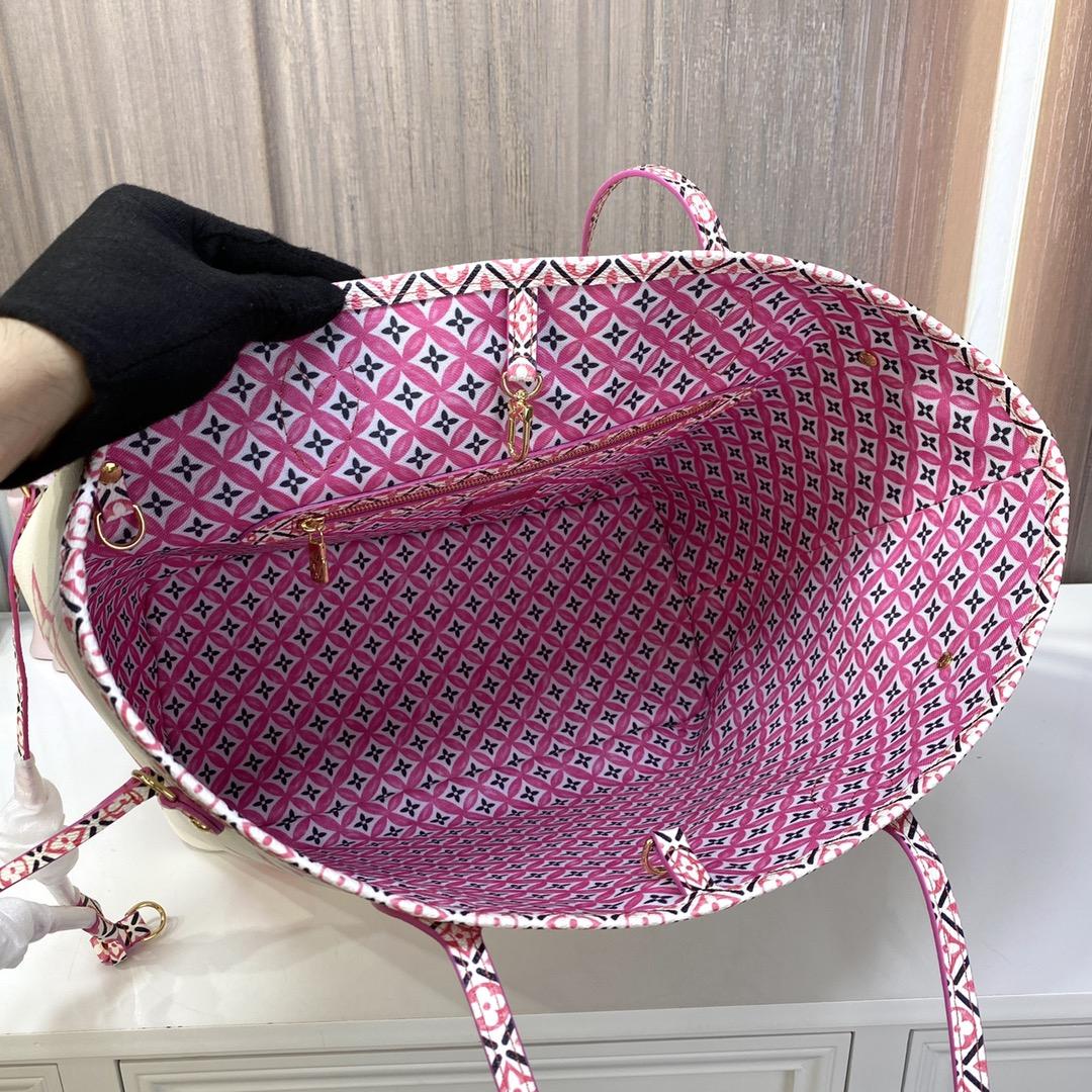 Louis Vuitton Neverfull MM  (31×28×14 cm) M22980 - 