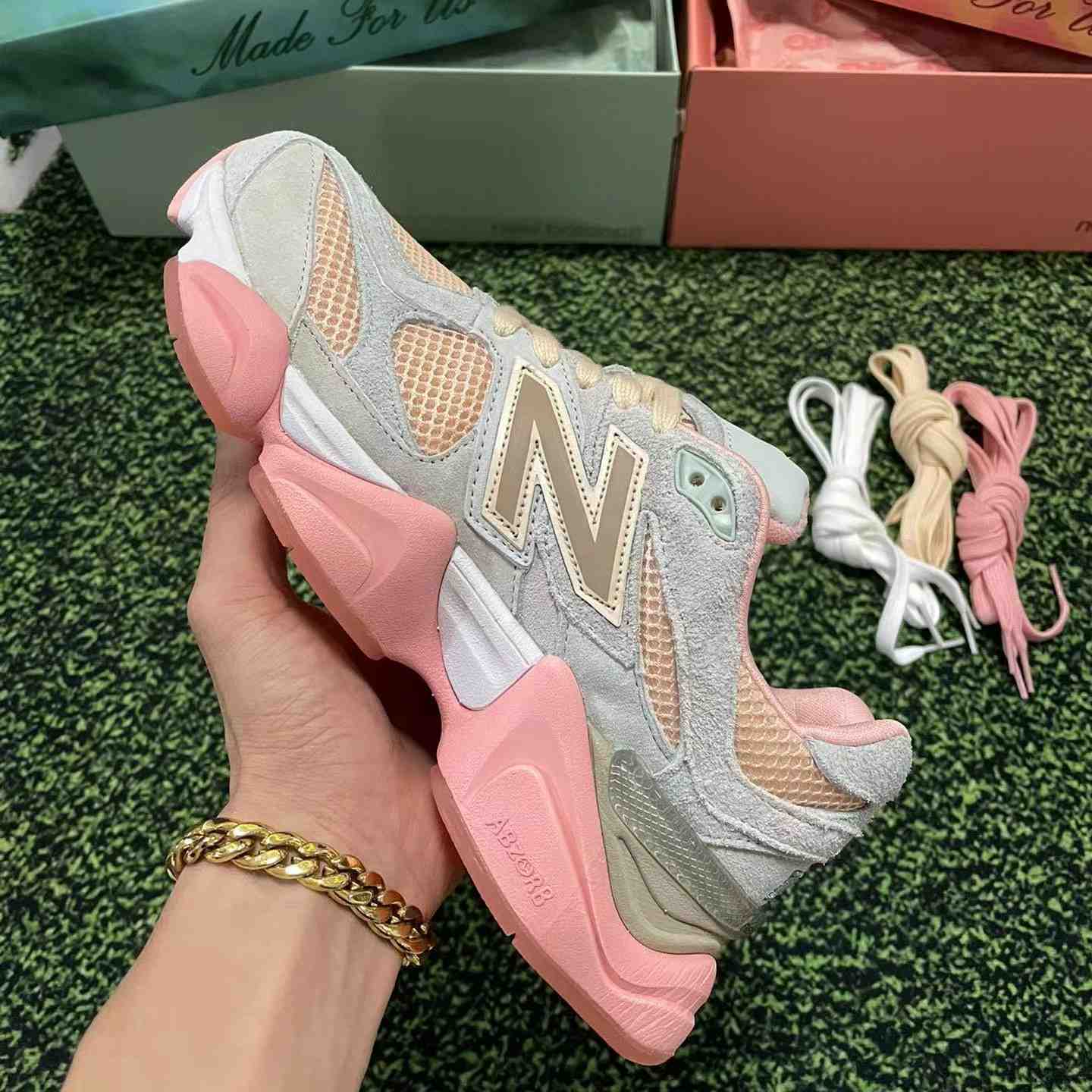  Joe Freshgoods x New Balance 9060"Inside Voices"Sneakers    U9060JF1 - 