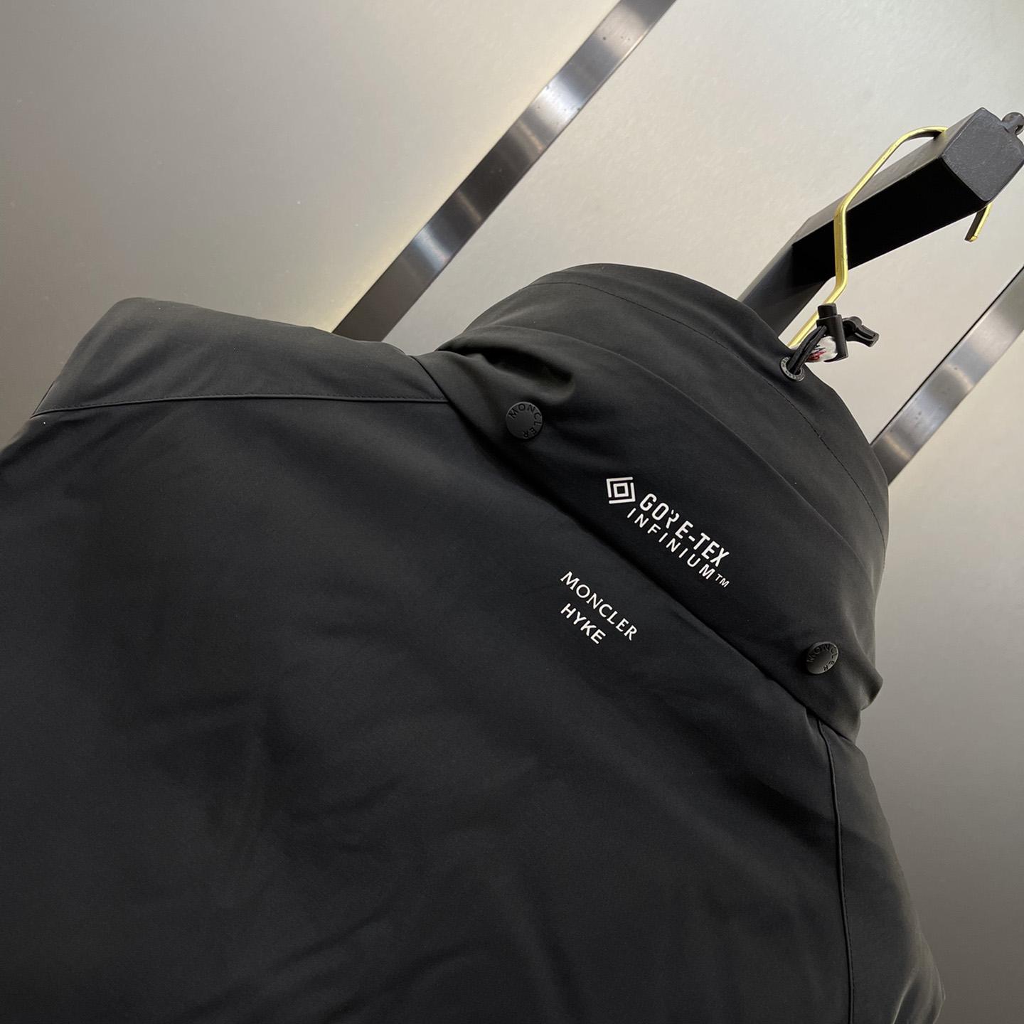 Moncler x HYKE Vanilis Padded Gilet - 