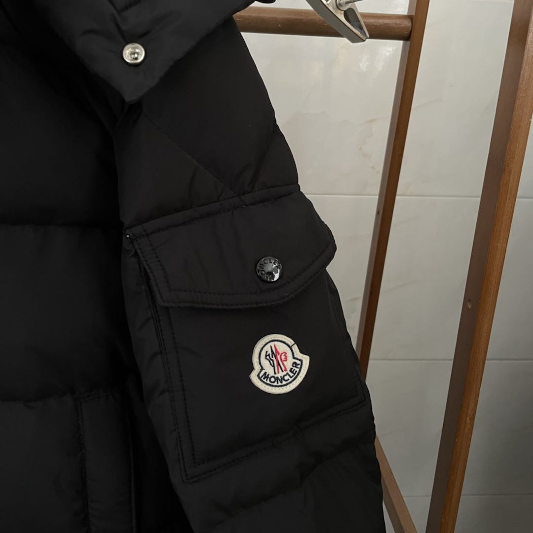Moncler Vezere Short Down Jacket - 