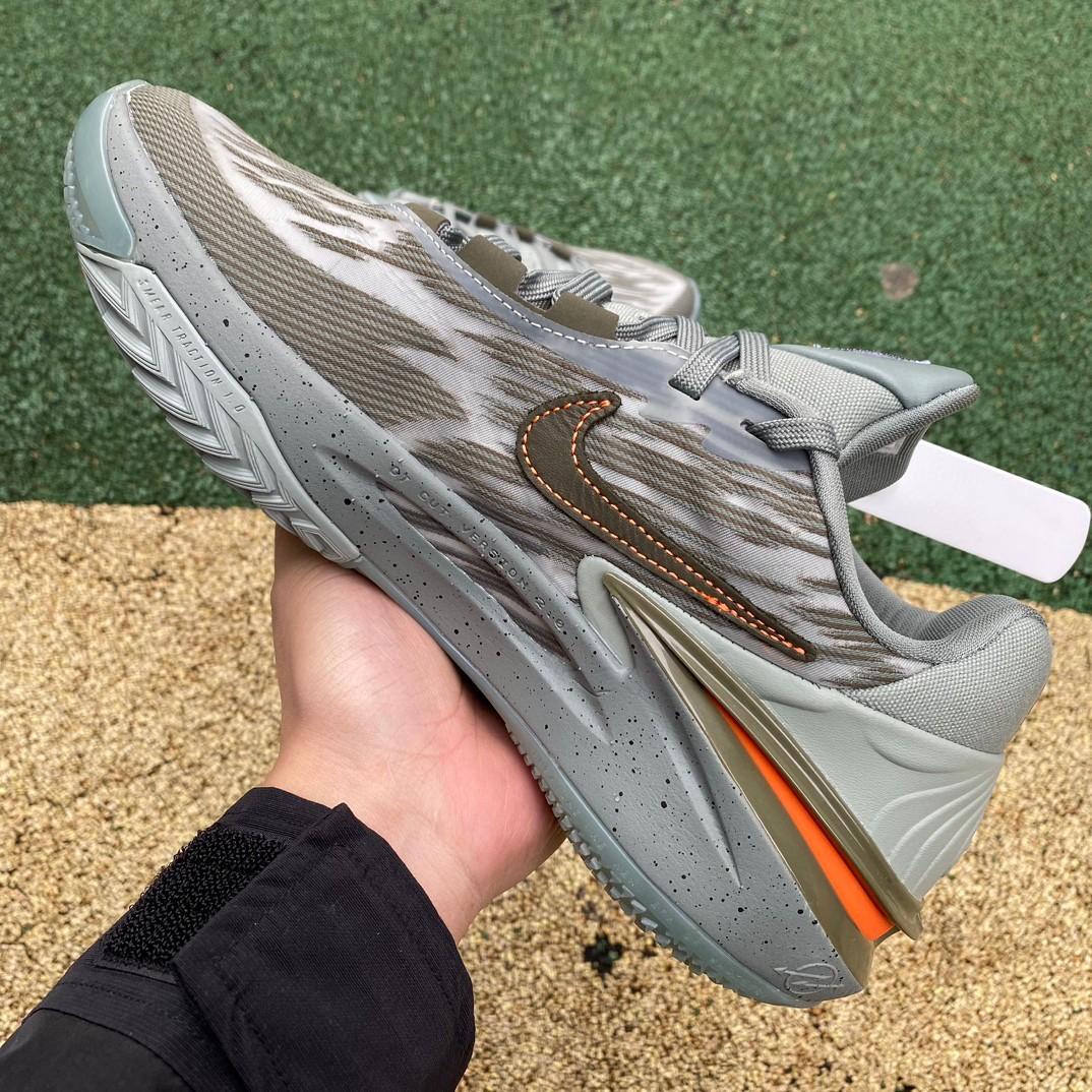 Nike GT CUT 2 Devin Booker PE Sneaker      DJ6013 - 