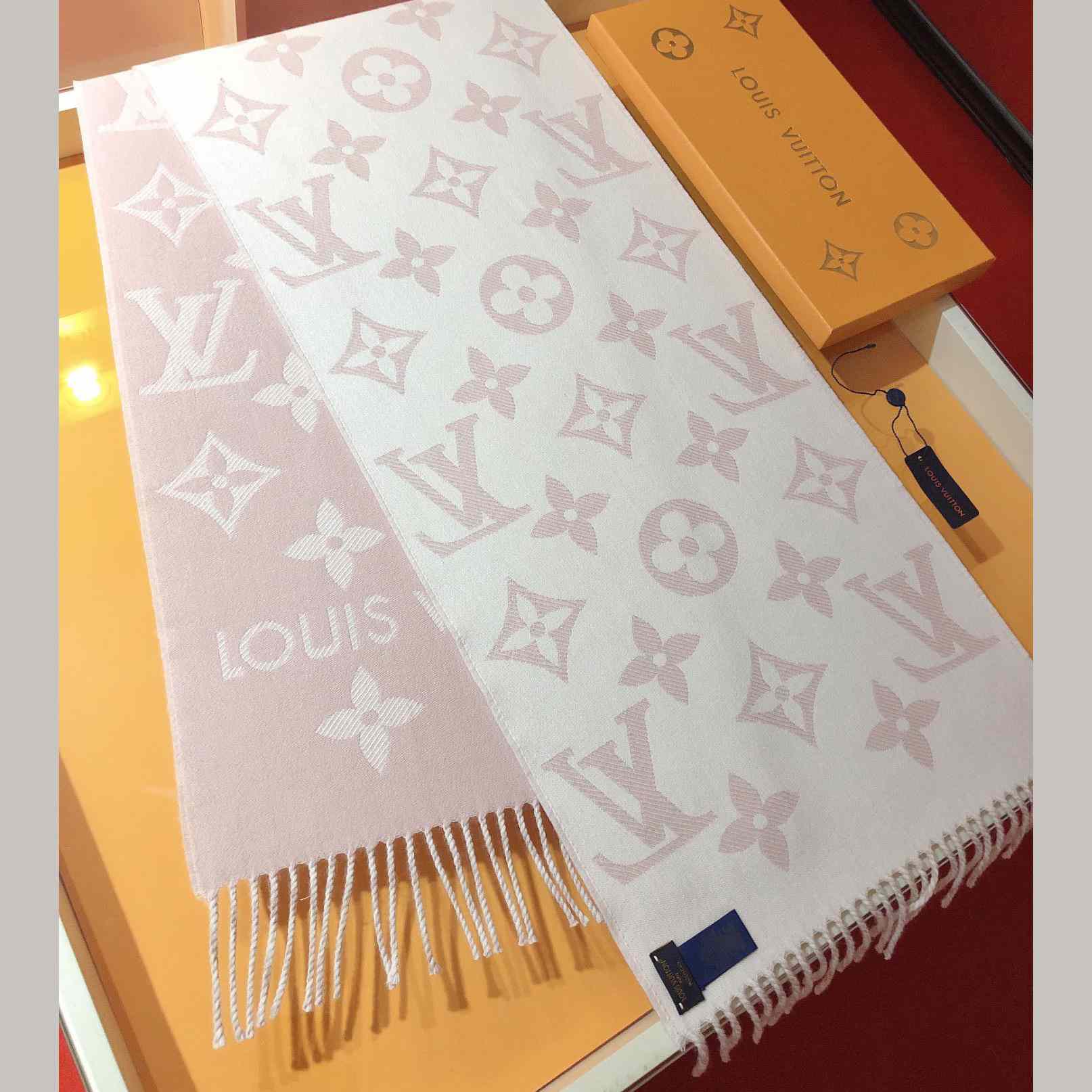 Louis Vuitton LV Essential Scarf - 