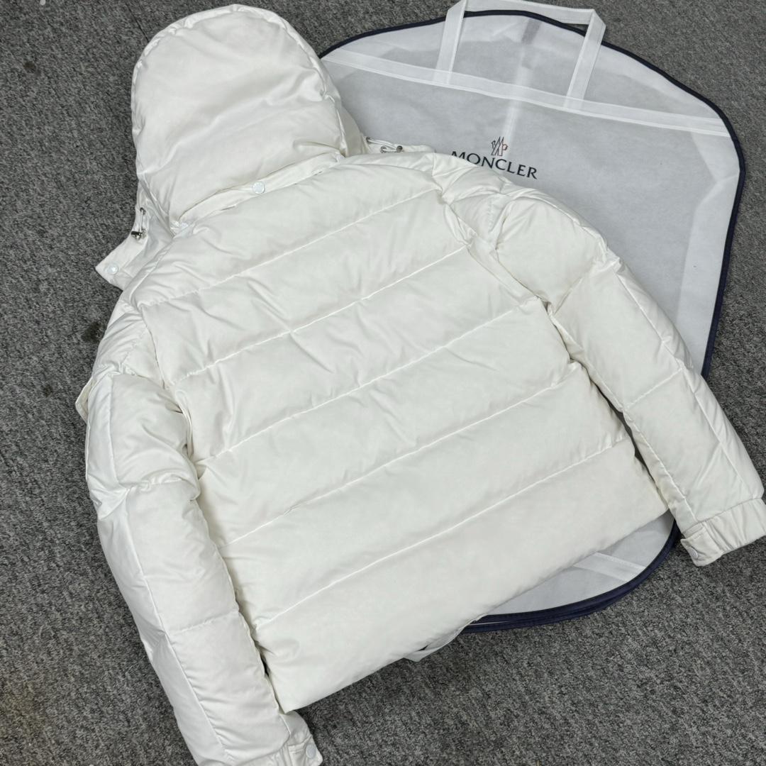 Moncler Vezere Short Down Jacket - DesignerGu