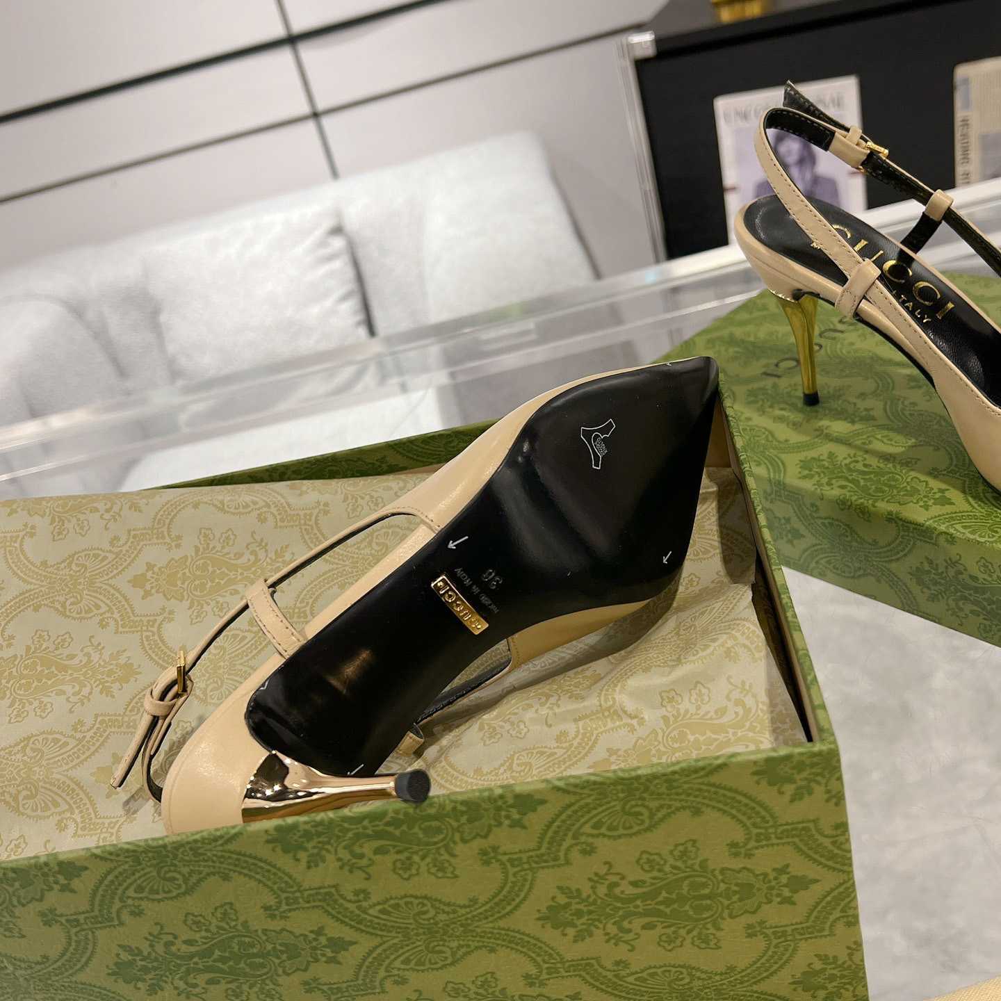 Gucci Women's Slingback Heeled Pump - DesignerGu