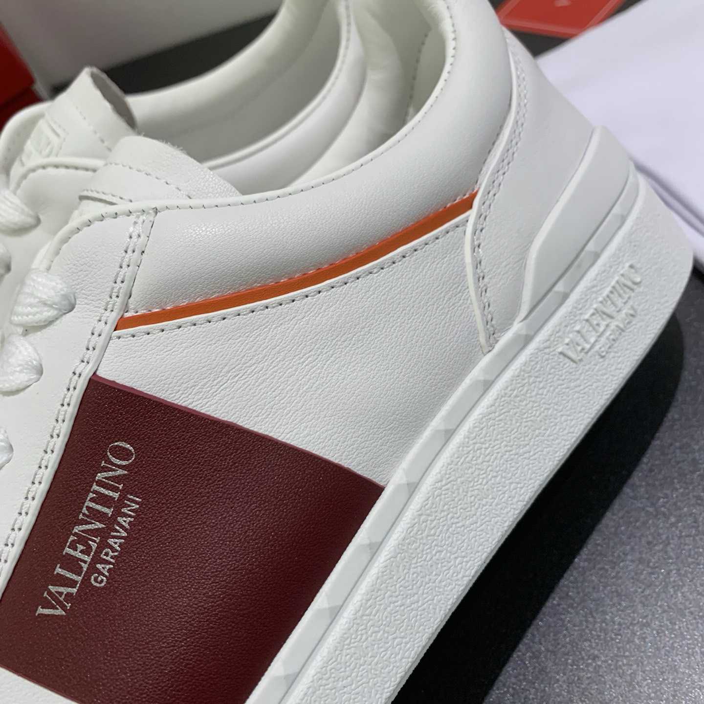 Valenti Upvillage Low Top Sneaker In Split Leather And Calfskin Nappa Leather - 