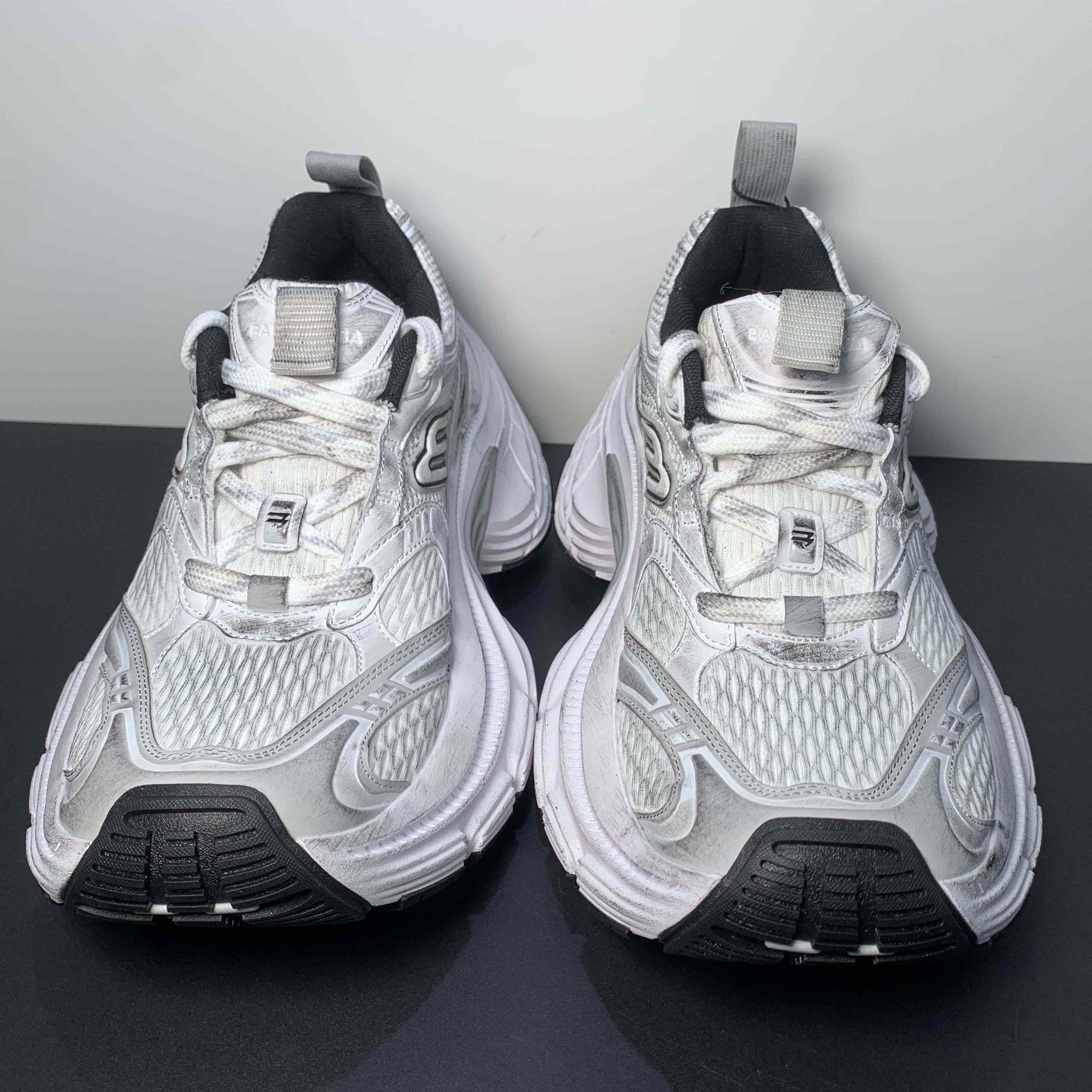 Balenciaga 10XL Sneaker In White/Black/Grey - 