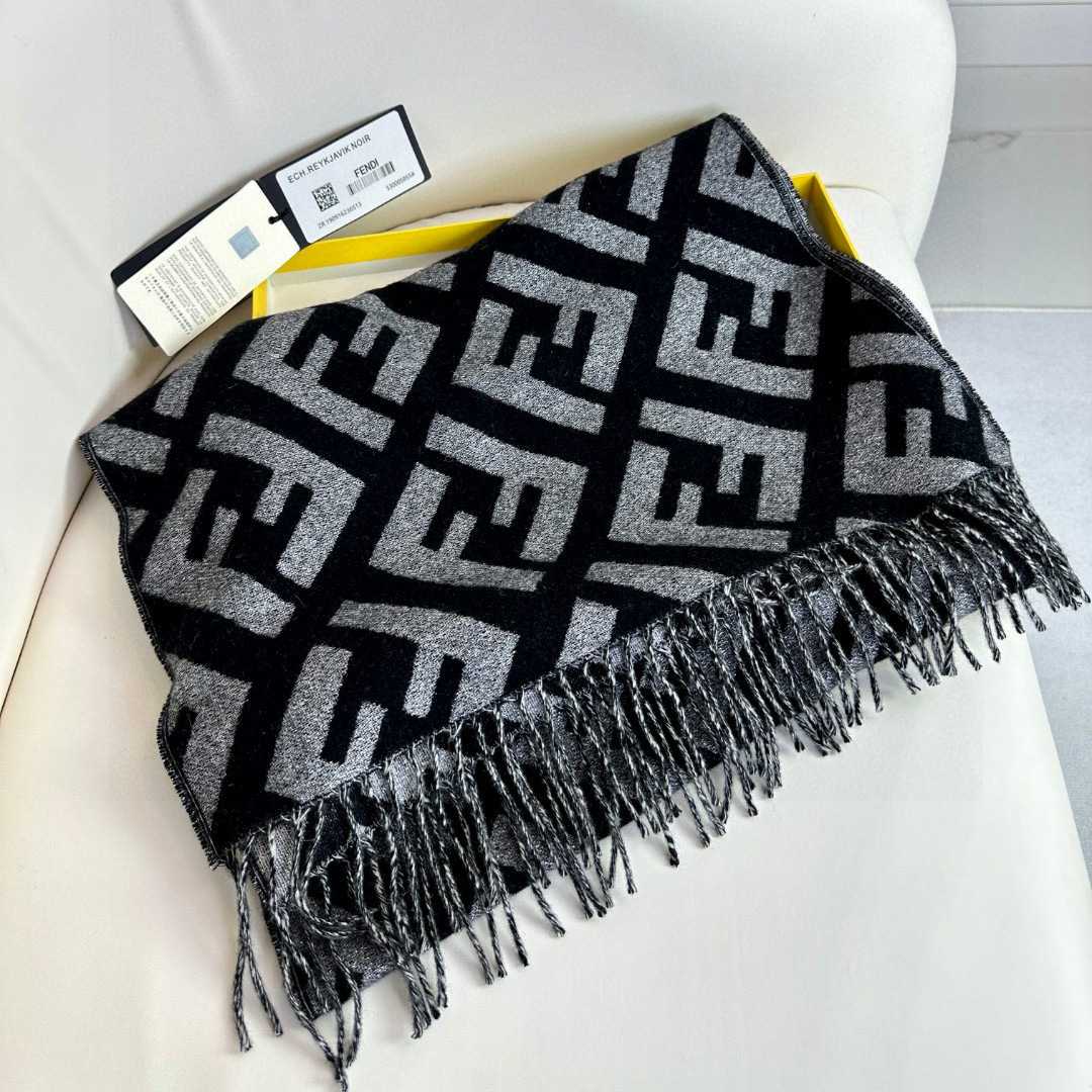 Fendi Black Cashmere Scarf - 