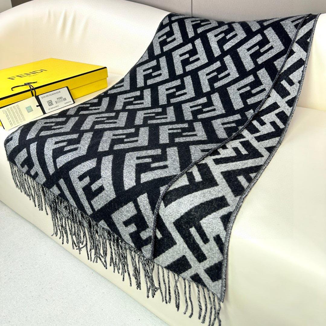 Fendi Black Cashmere Scarf - 