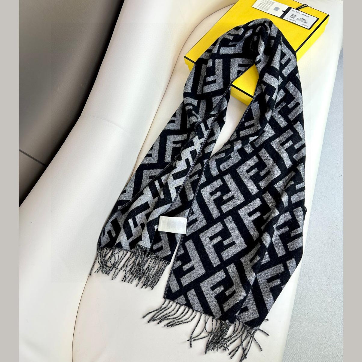 Fendi Black Cashmere Scarf - 