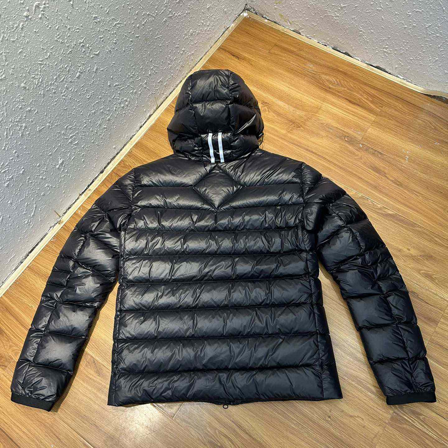 Canada Goose Logo-patch Padded Jacket - 