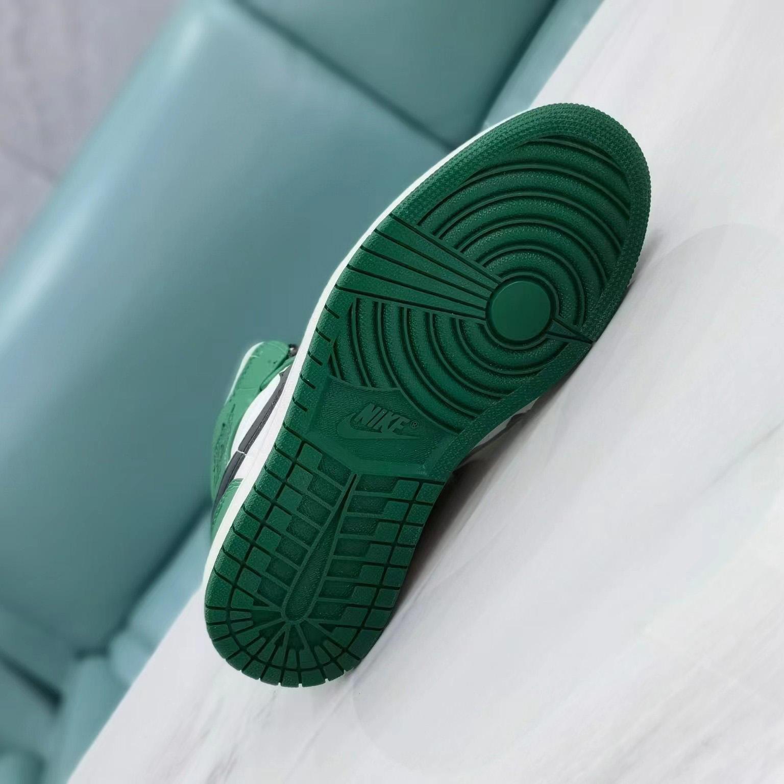 Air Jordan AJ1 MID Sneaker    BQ6931-301 - 