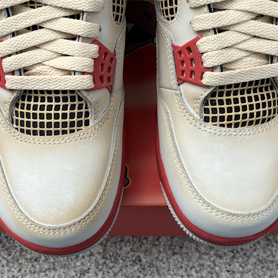 Air Jordan 4 Sneakers     AQ9129-105  - 