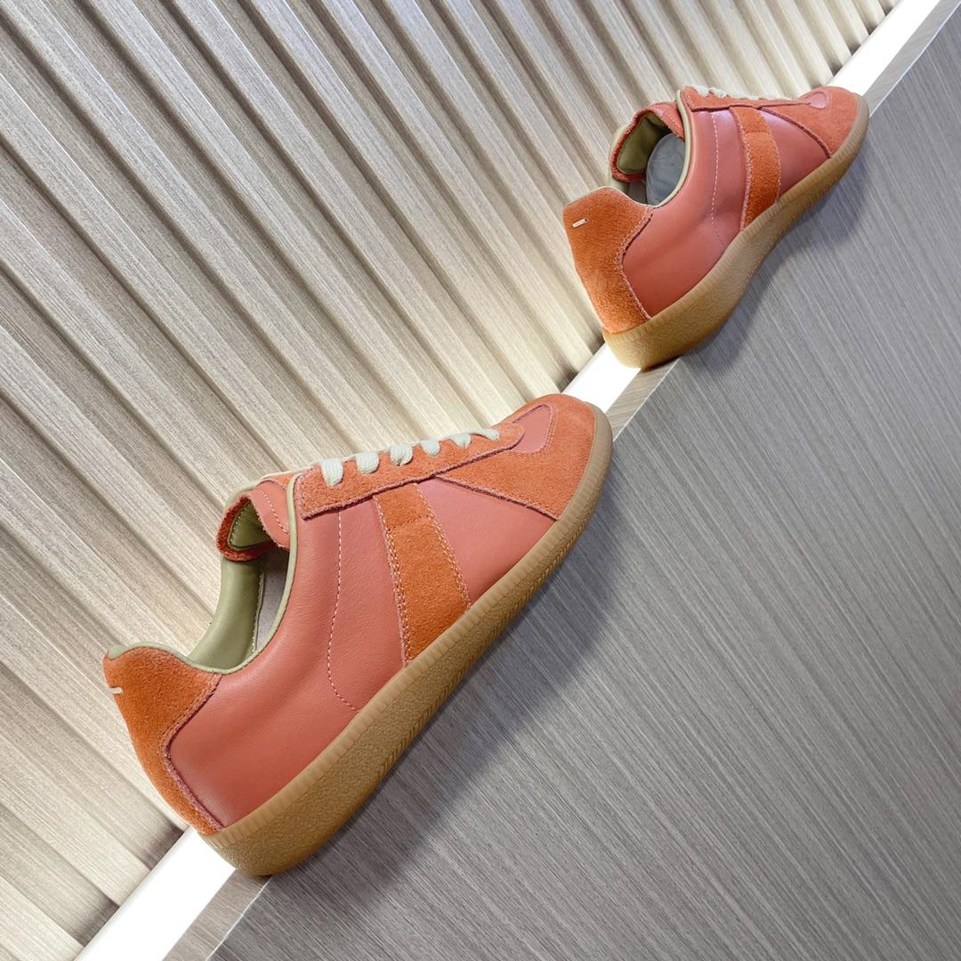 Maison Margiela Replica Low-top Sneakers  - 