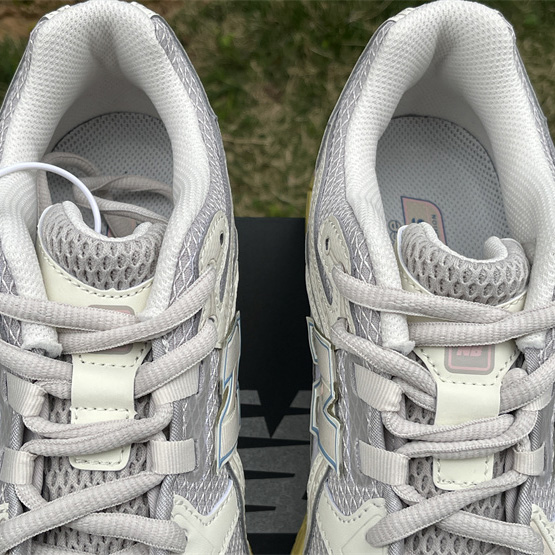 New Balance 1906R Sneakers    M1906NC  - 