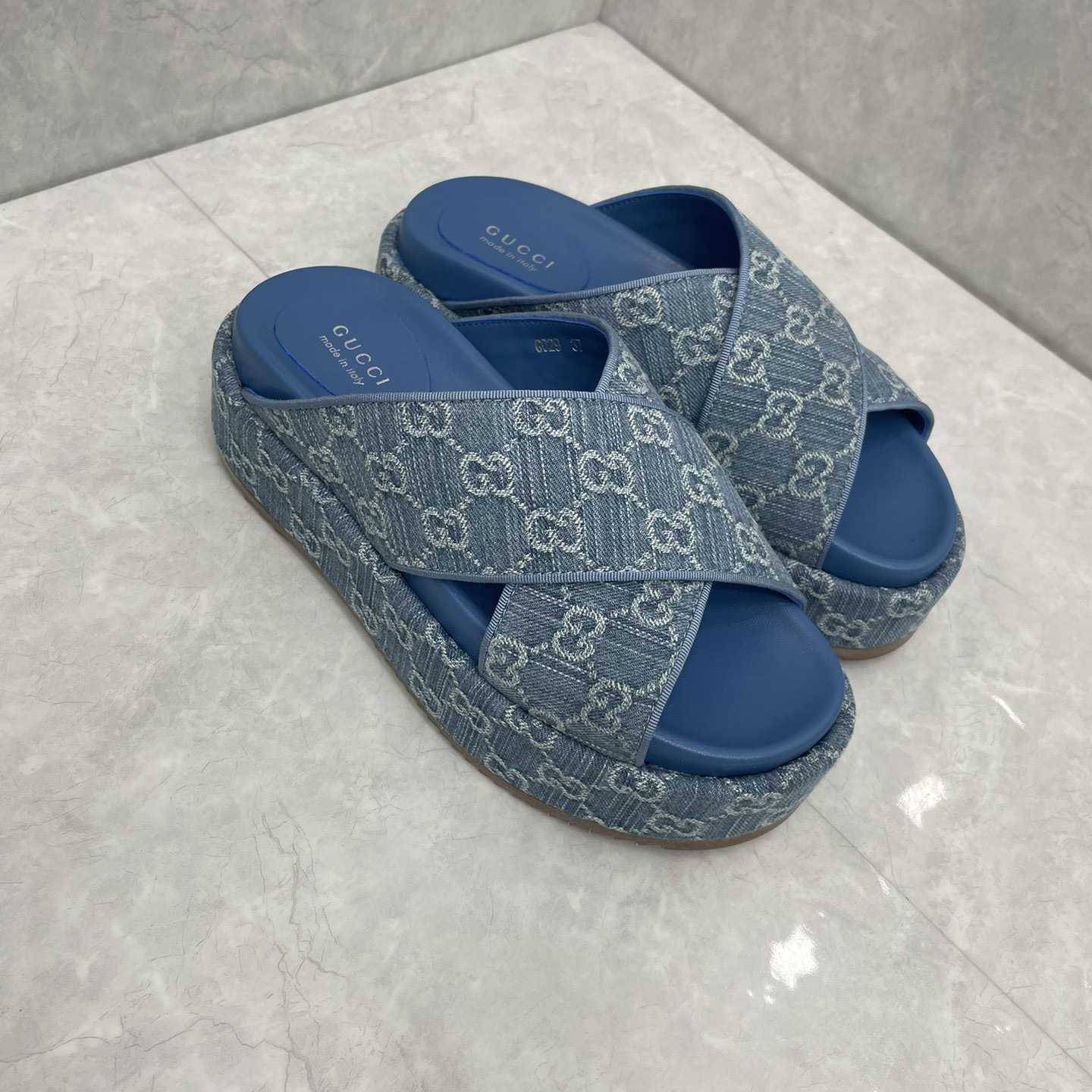 Gucci Women's Blue GG Platform Slide Sandal - 
