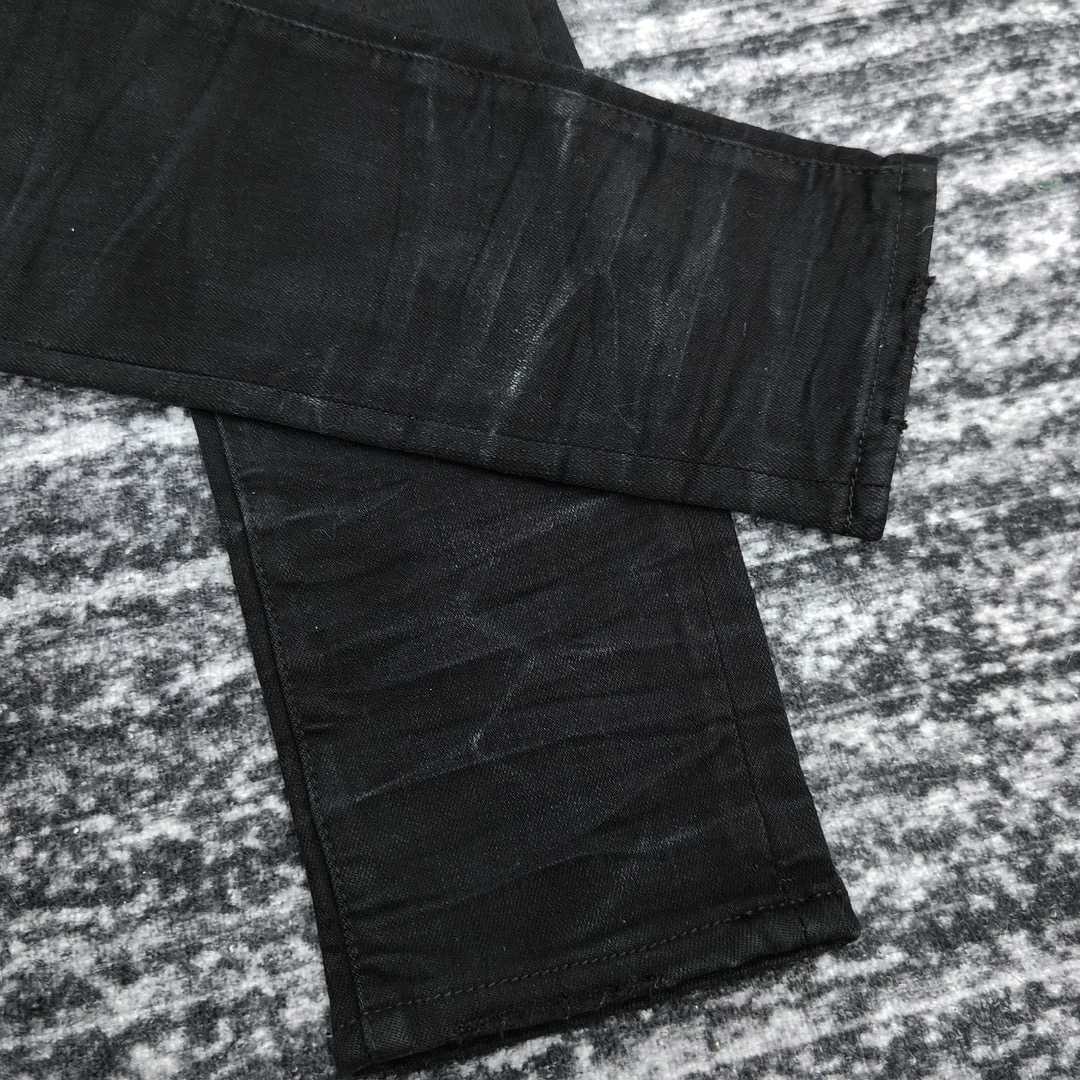 Amiri Slim Fit Jeans    660 - 