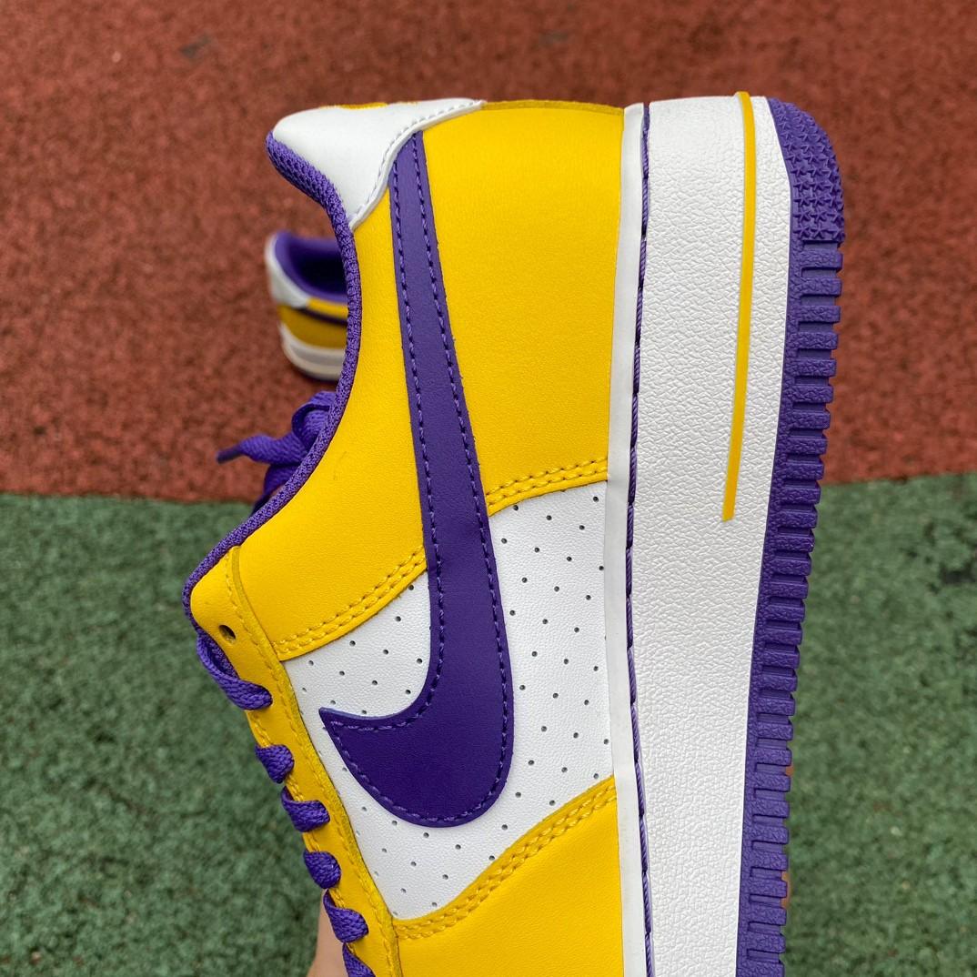 Kobe Bryant x Nike Air Force 1 Low Retro Sneaker     FZ1151-111 - 