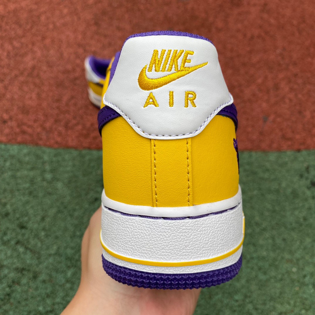 Kobe Bryant x Nike Air Force 1 Low Retro Sneaker     FZ1151-111 - 