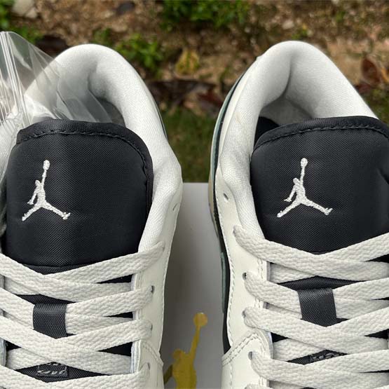 Air Jordan 1 Low WMNS “Jade Smoke” Sneaker    DC0774-001  - 