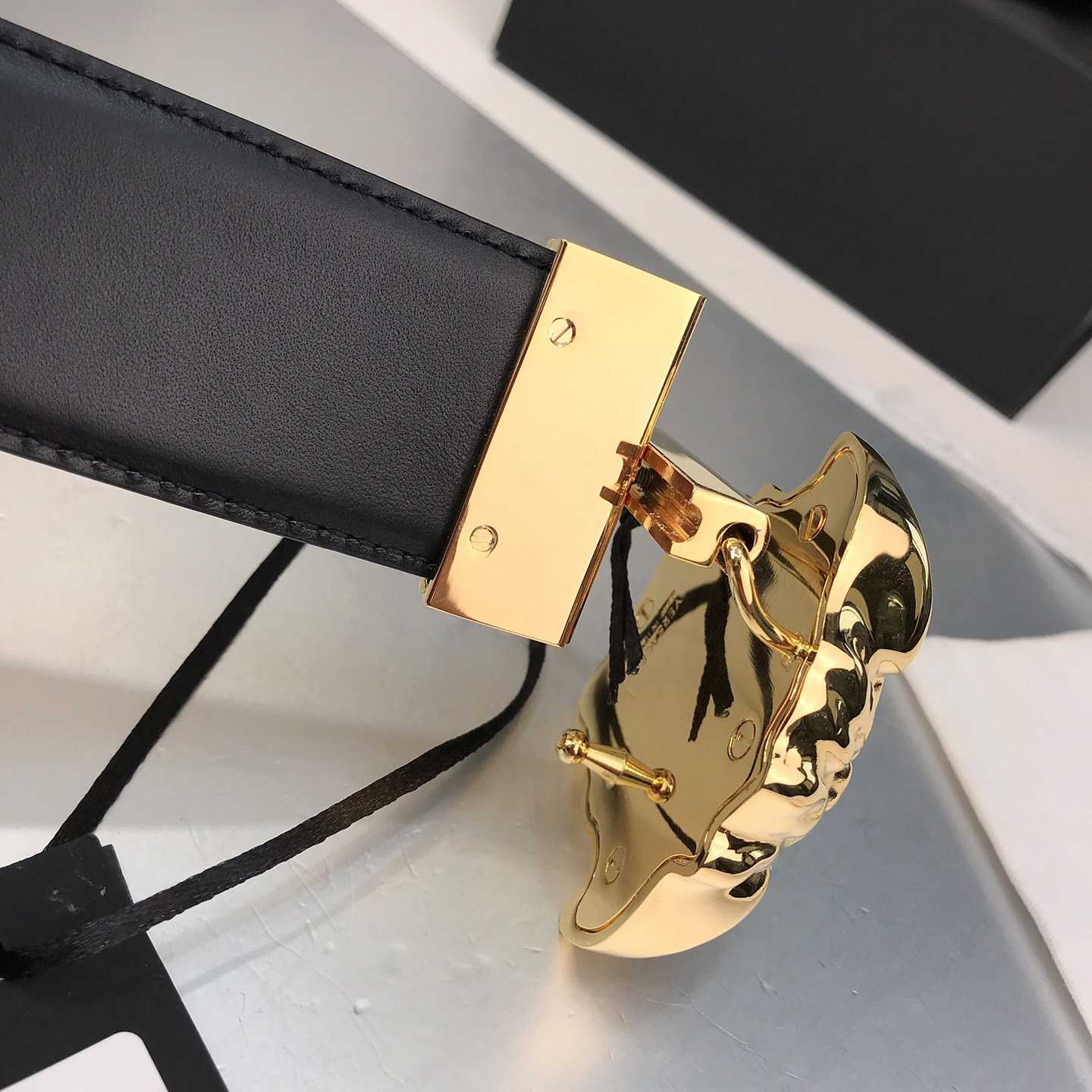 Versace Barocco Reversible LeatherBelt    40mm - 