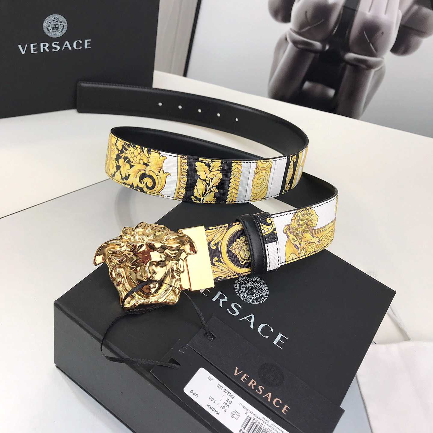 Versace Barocco Reversible LeatherBelt    40mm - 