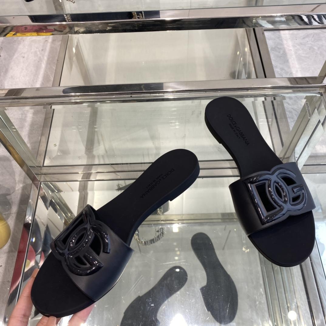 Dolce & Gabbana Rubber Beachwear Sliders - 
