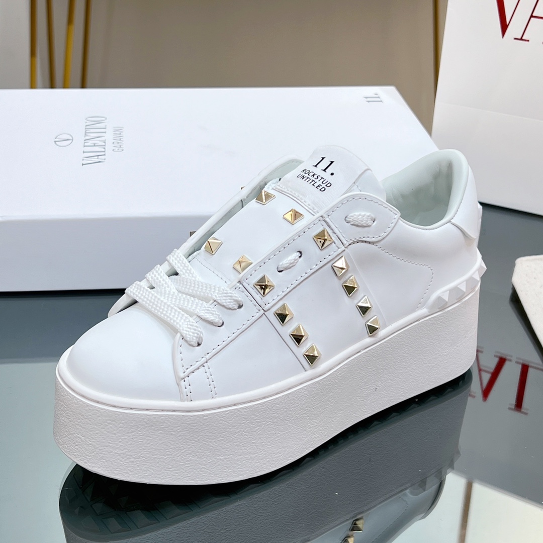 Valenti Flatform Rockstud Untitled Sneaker In Calfskin - 