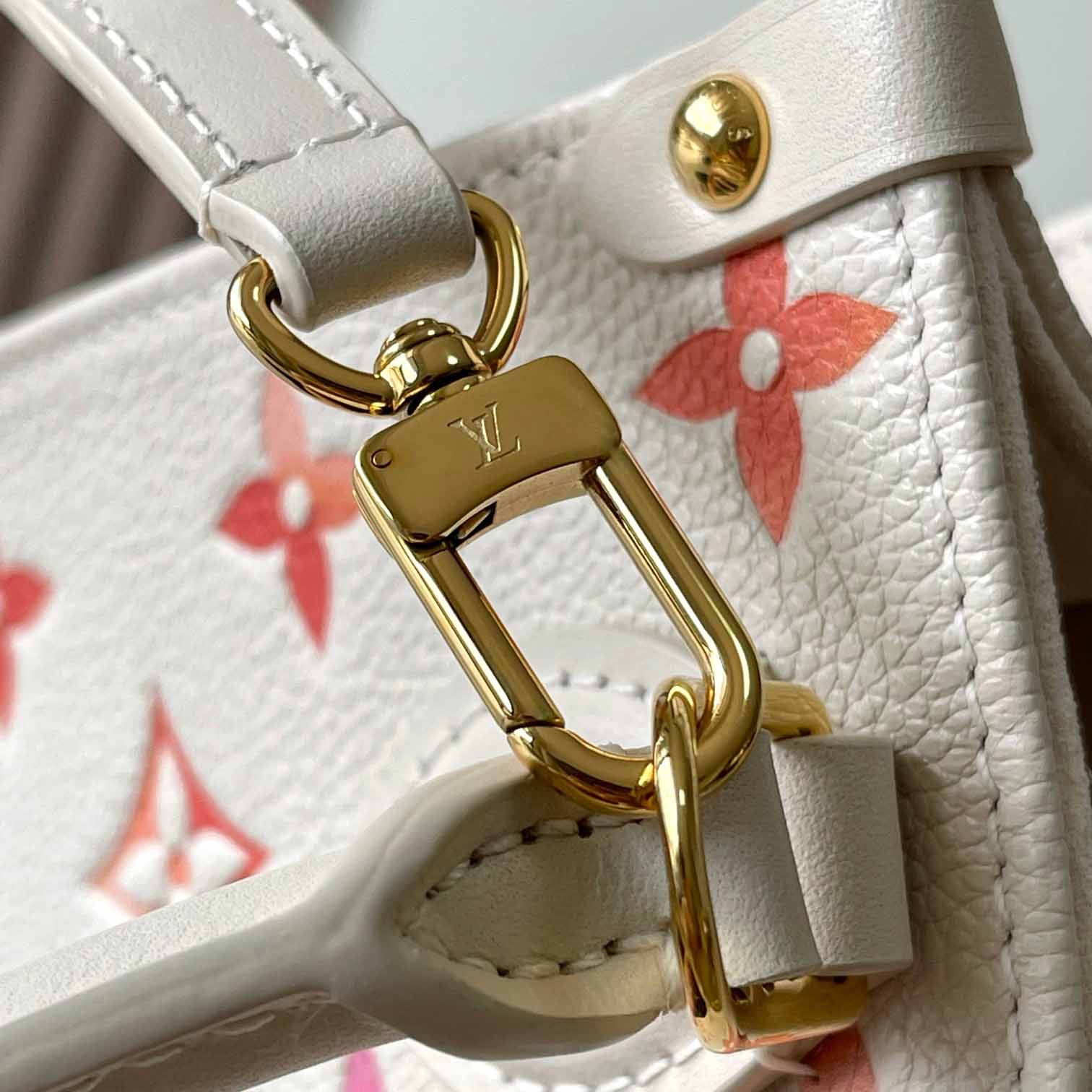 Louis Vuitton OnTheGo BB   M47115 - 