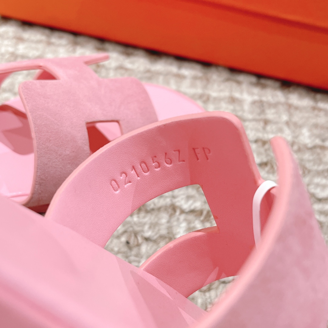 Hermes Oran Sandal - 