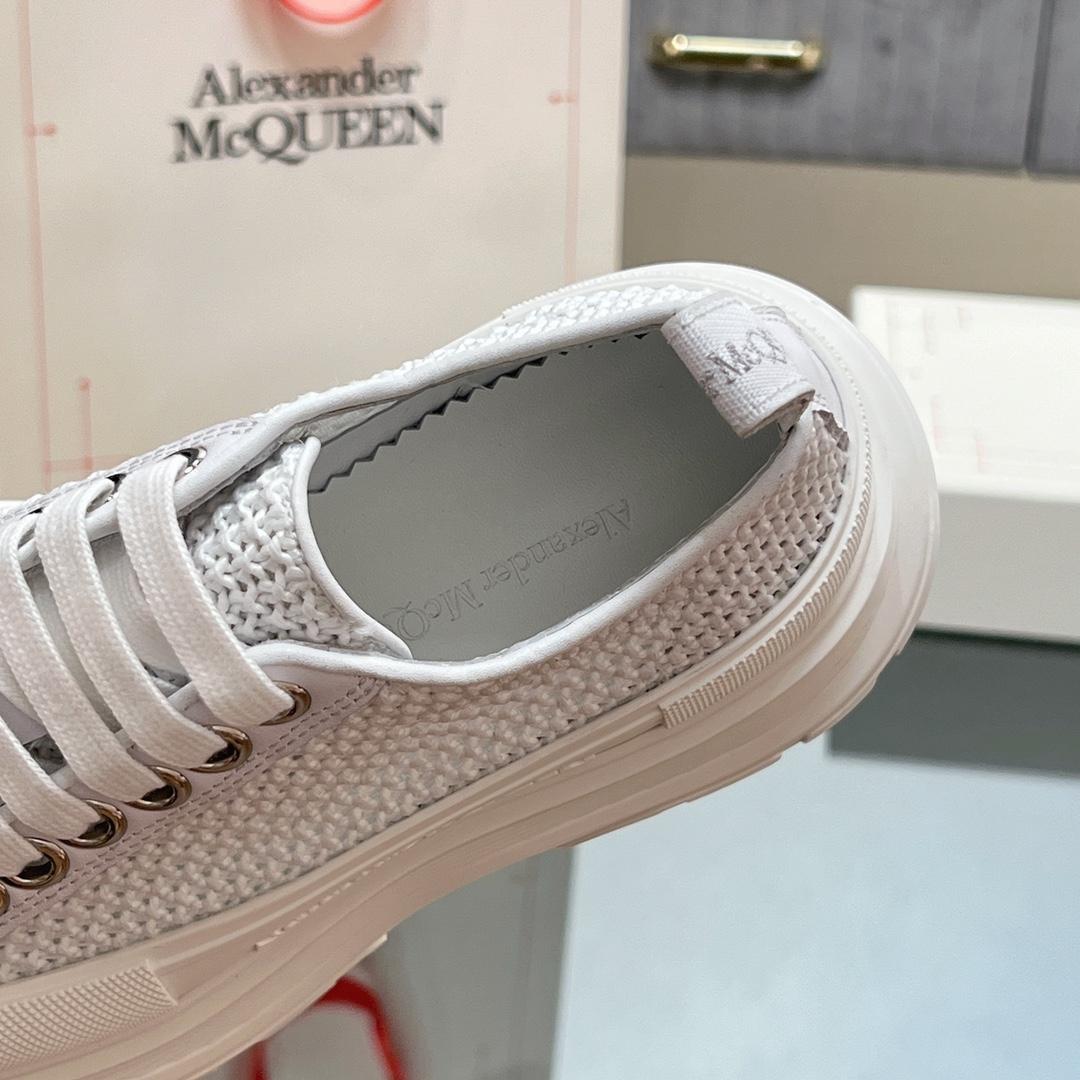 Alexander Mqueen Tread Slick Lace-up Shoes - 
