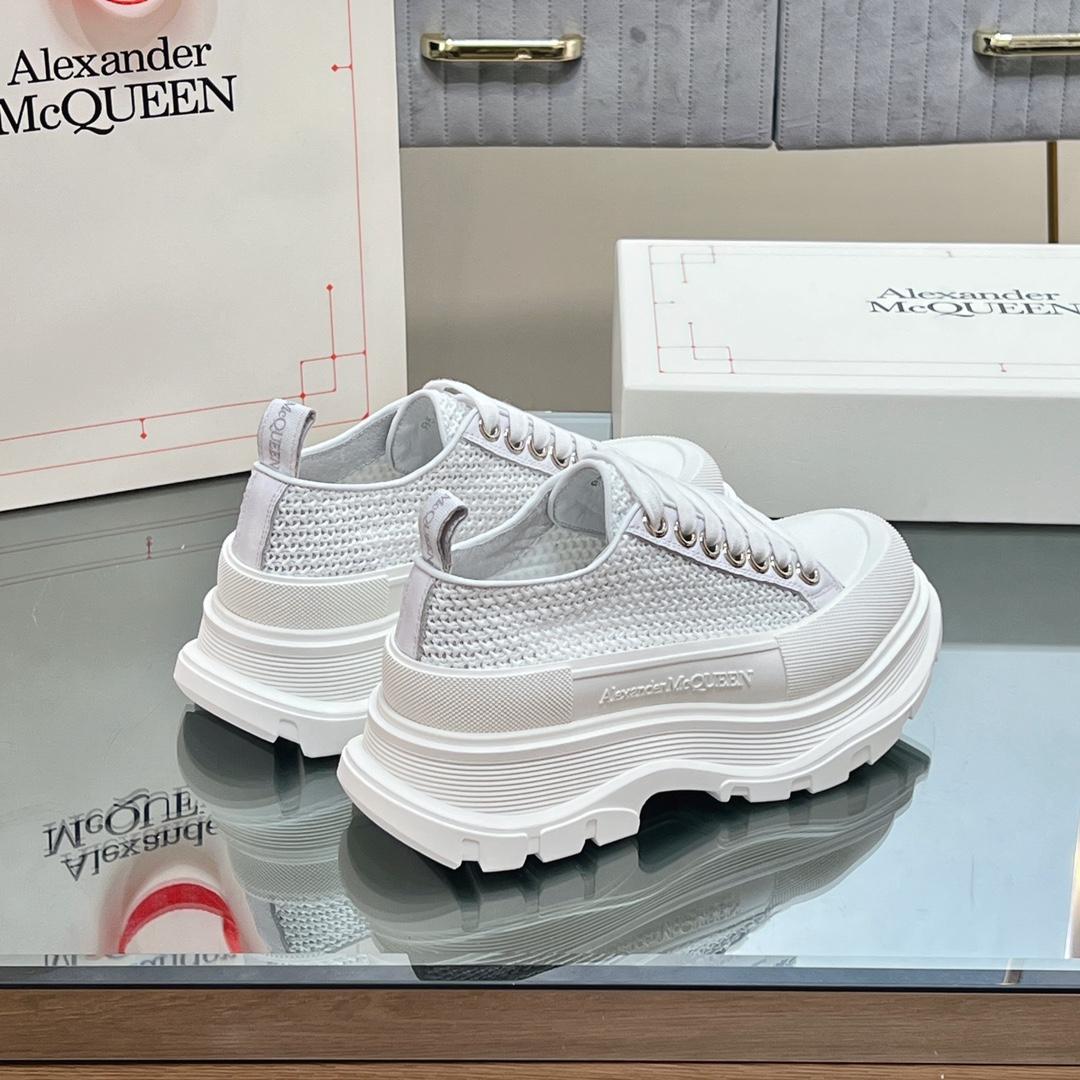 Alexander Mqueen Tread Slick Lace-up Shoes - 