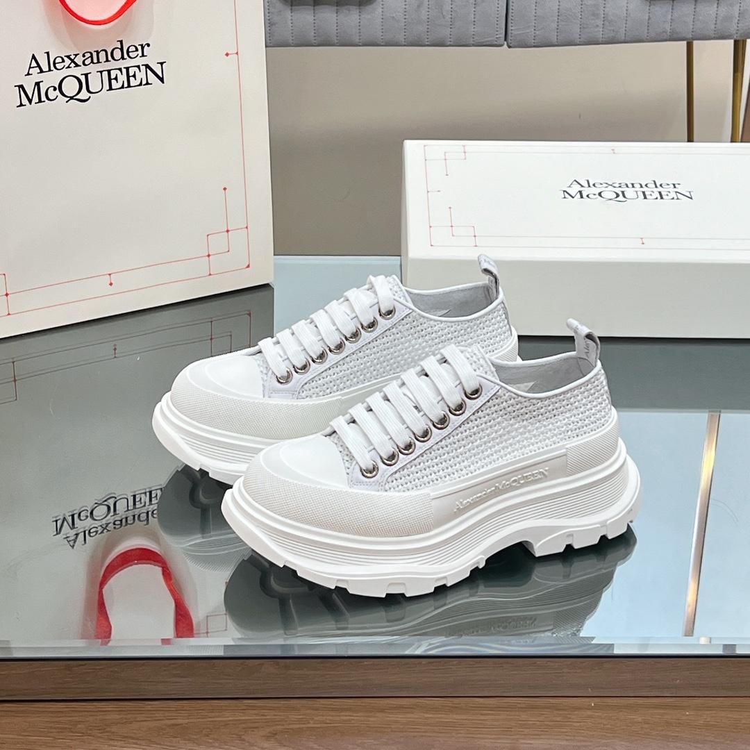 Alexander Mqueen Tread Slick Lace-up Shoes - 