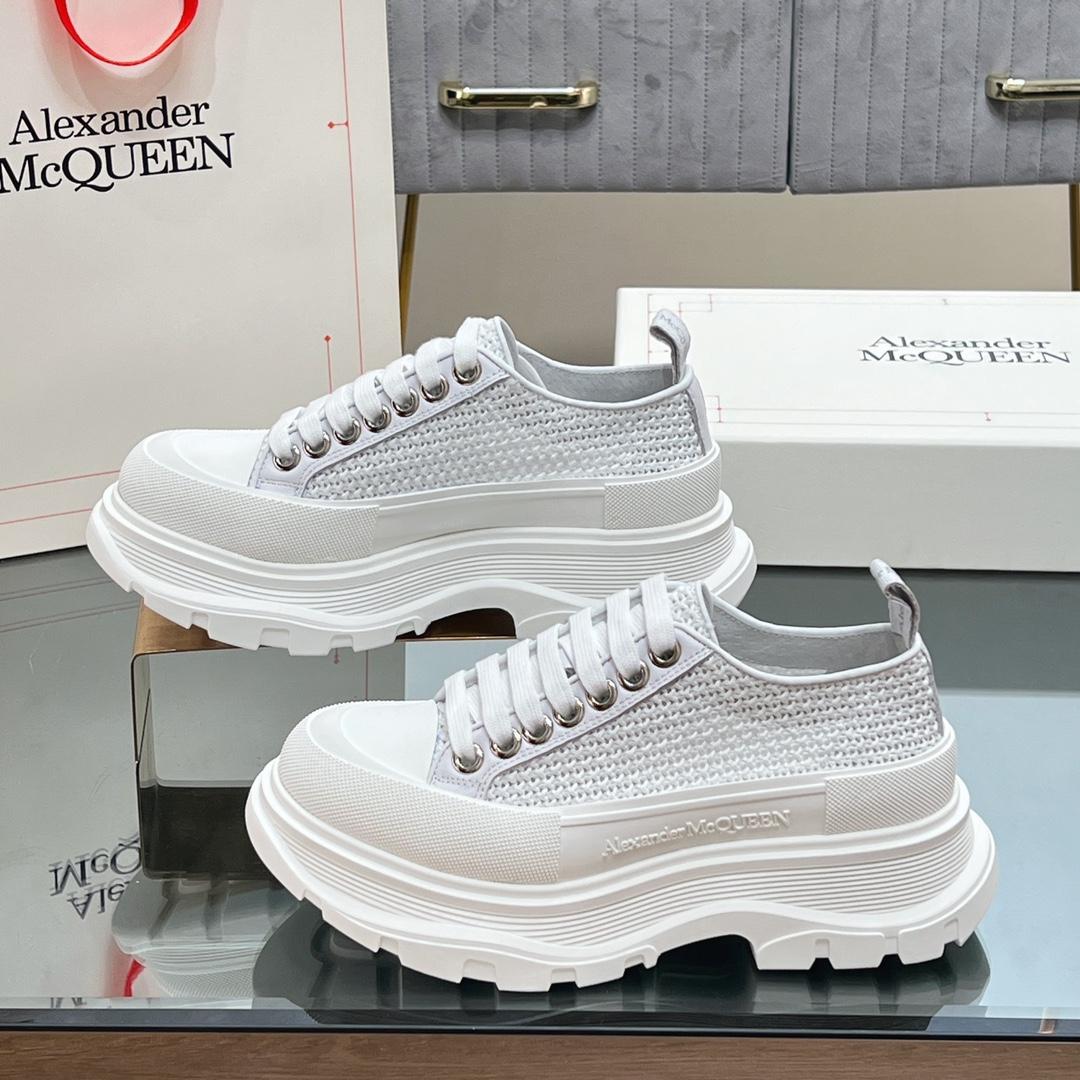 Alexander Mqueen Tread Slick Lace-up Shoes - 