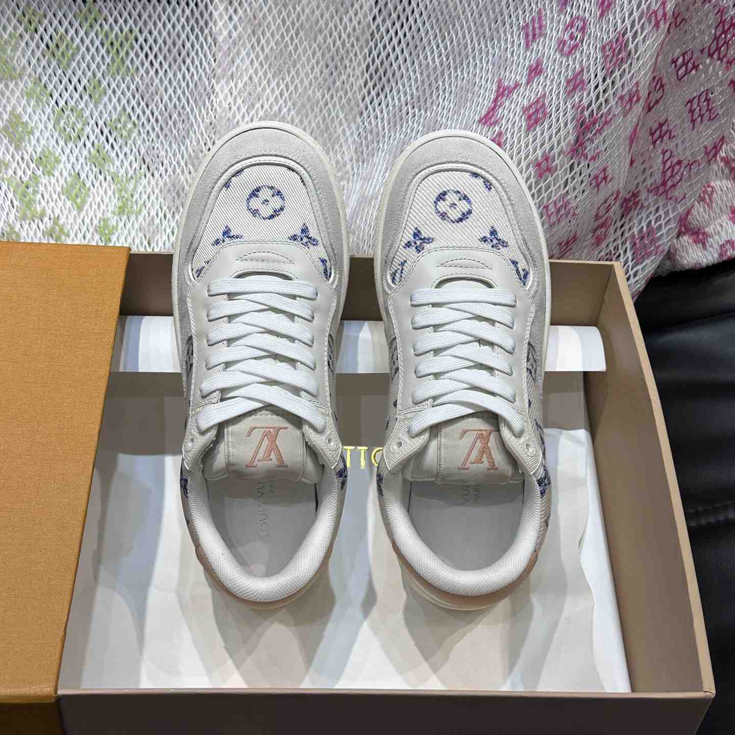 Louis Vuitton Monogram Sneaker  - 
