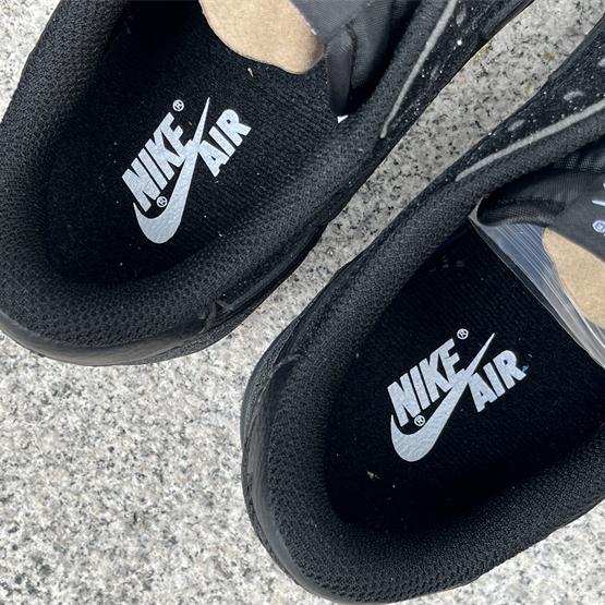 Travis Scott x Air Jordan 1 Low Sneaker      DM7866-282  - 