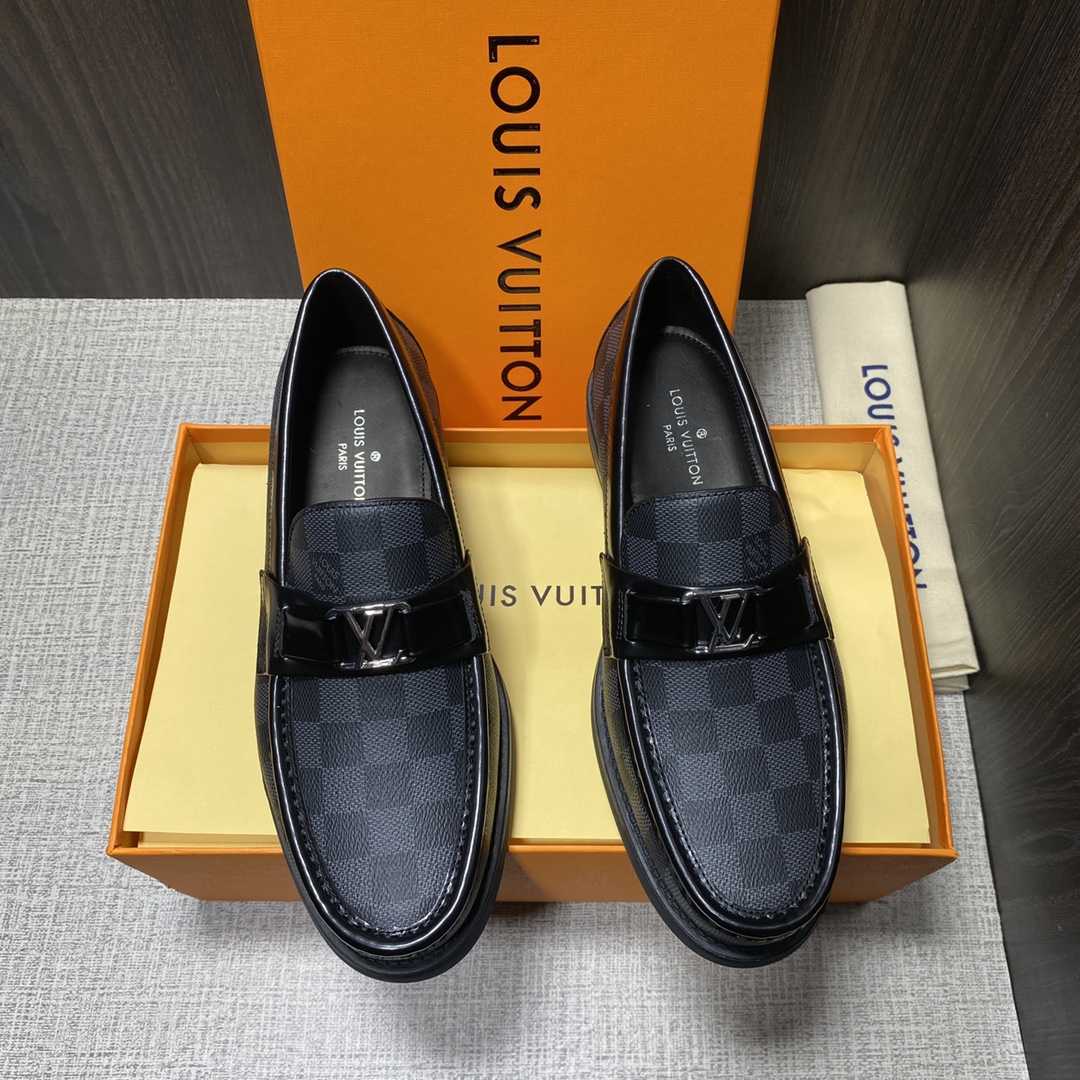 Louis Vuitton Hockenheim Moccasin - DesignerGu