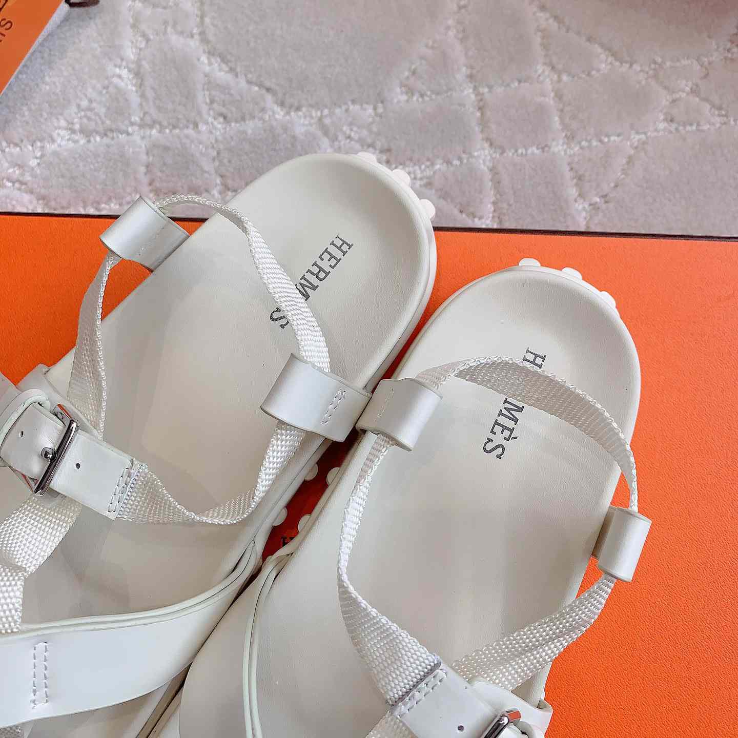 Hermes Inboard Sandal - DesignerGu