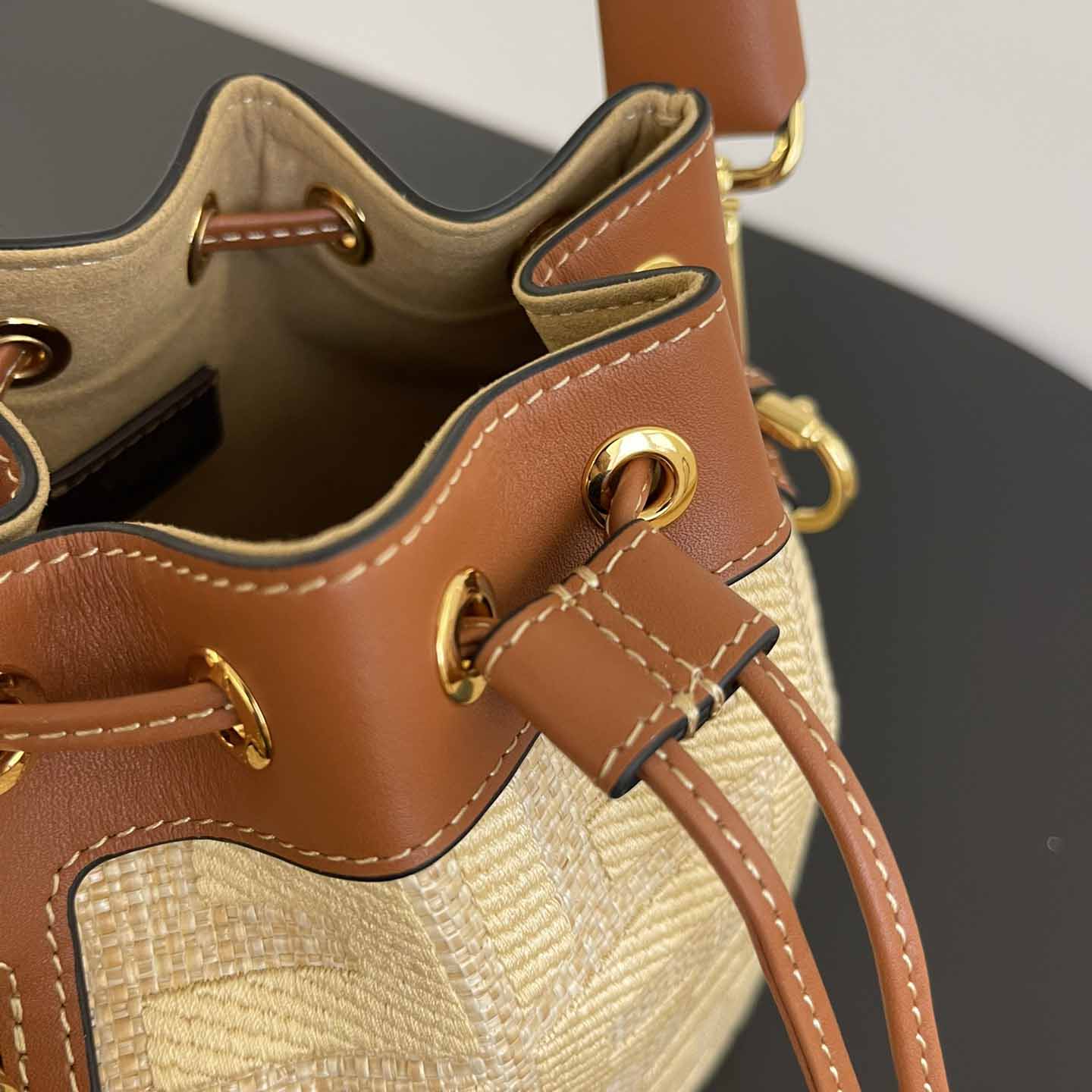 Fendi Mon Tresor Natural Straw Mini-bag With FF Embroidery - 