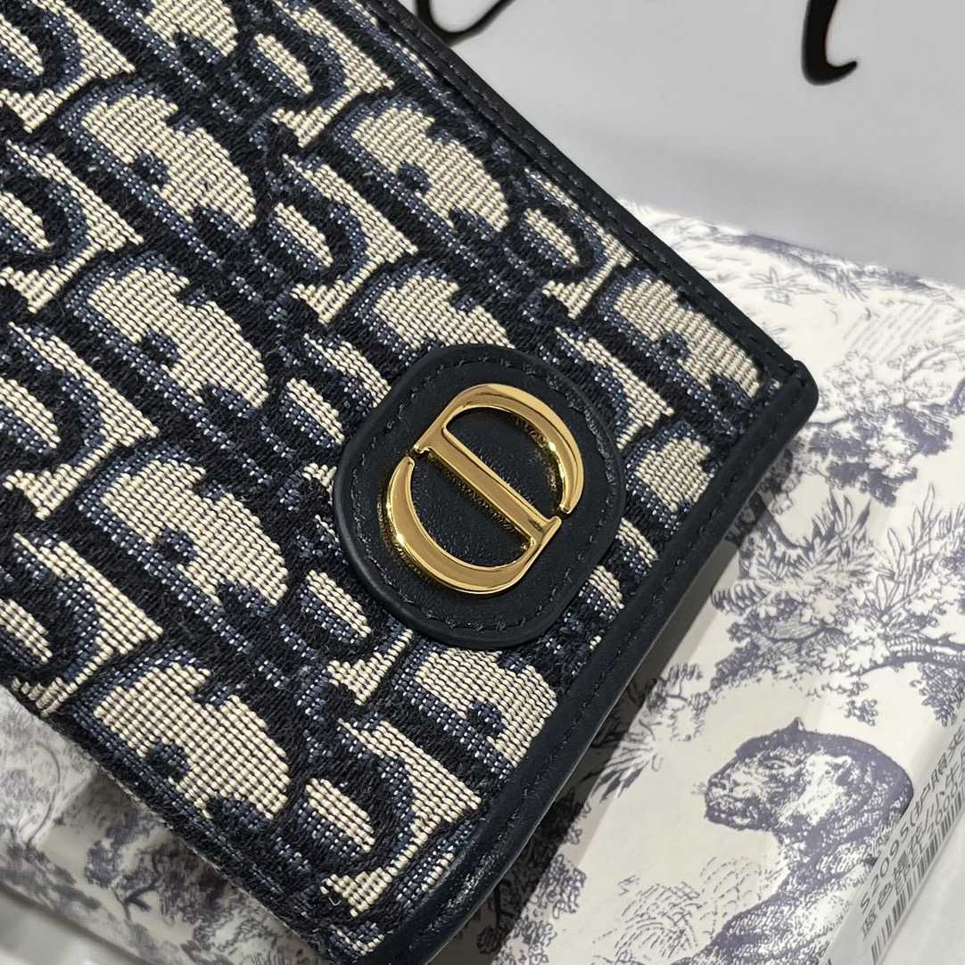 Dior 30 Montaigne Passport Holder - 