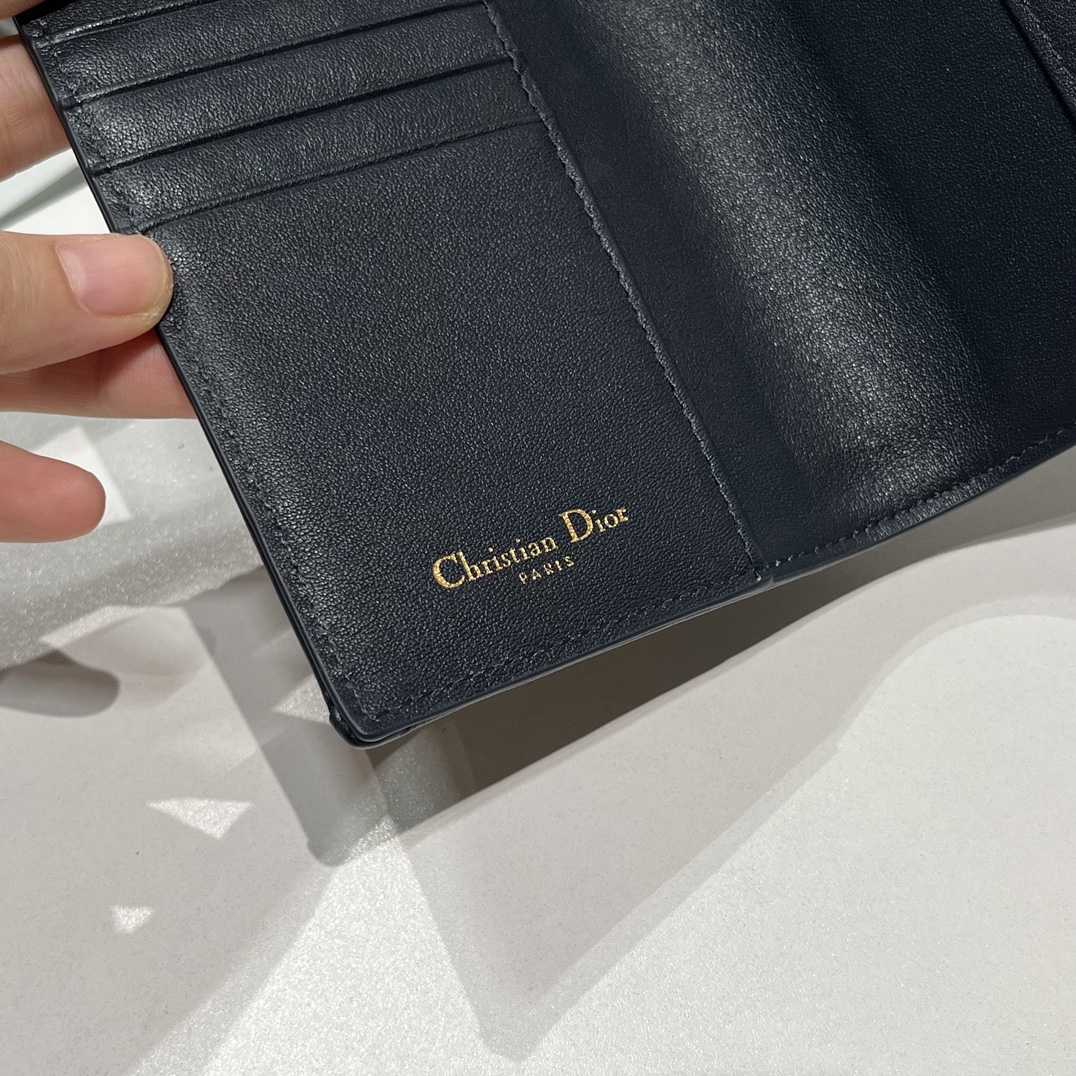 Dior 30 Montaigne Passport Holder - 