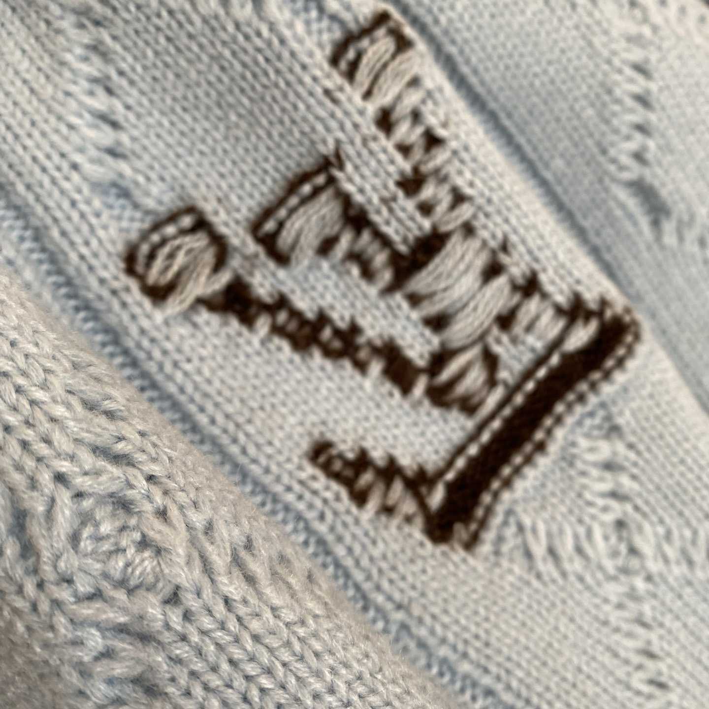 Louis Vuitton Cable-Knit Wool And Mohair V-Neck Pullover   1AFPYY - DesignerGu