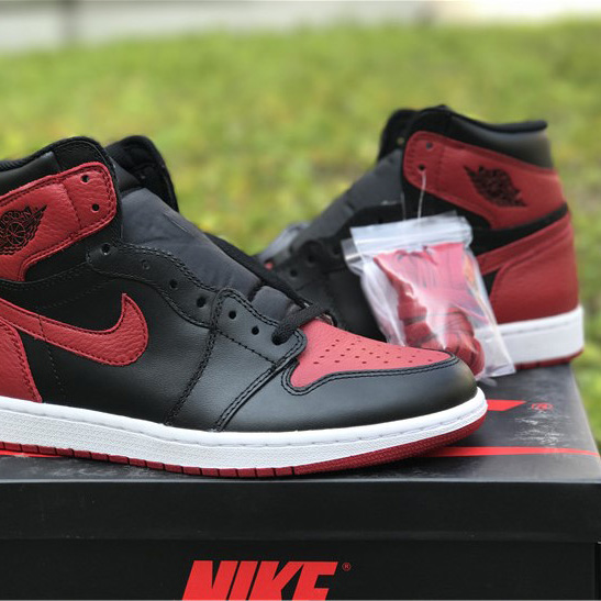 Jordan AJ1 Retro High OG NRG Sneaker      861428 - 