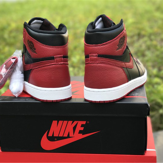 Jordan AJ1 Retro High OG NRG Sneaker      861428 - 